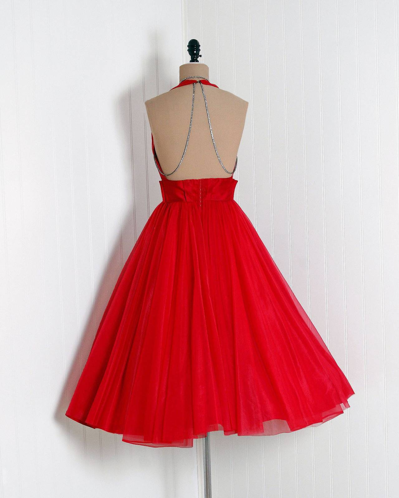 1950's Lilli Diamond Ruby-Red Chiffon Rhinestone Halter Backless Party Dress In Excellent Condition In Beverly Hills, CA