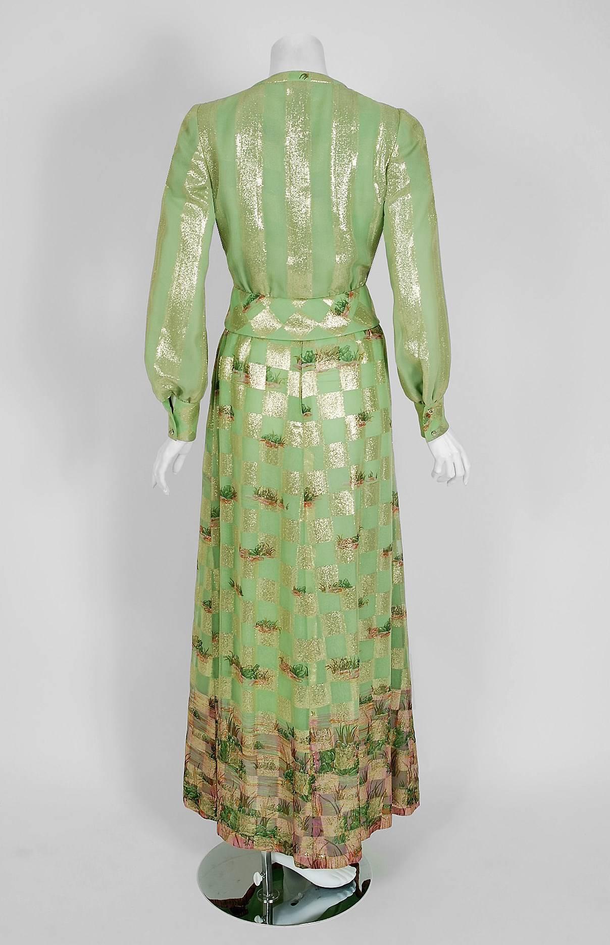 1970's Valentino Couture Metallic Gold Green Silk Novelty Frog-Print Gown Set In Excellent Condition In Beverly Hills, CA
