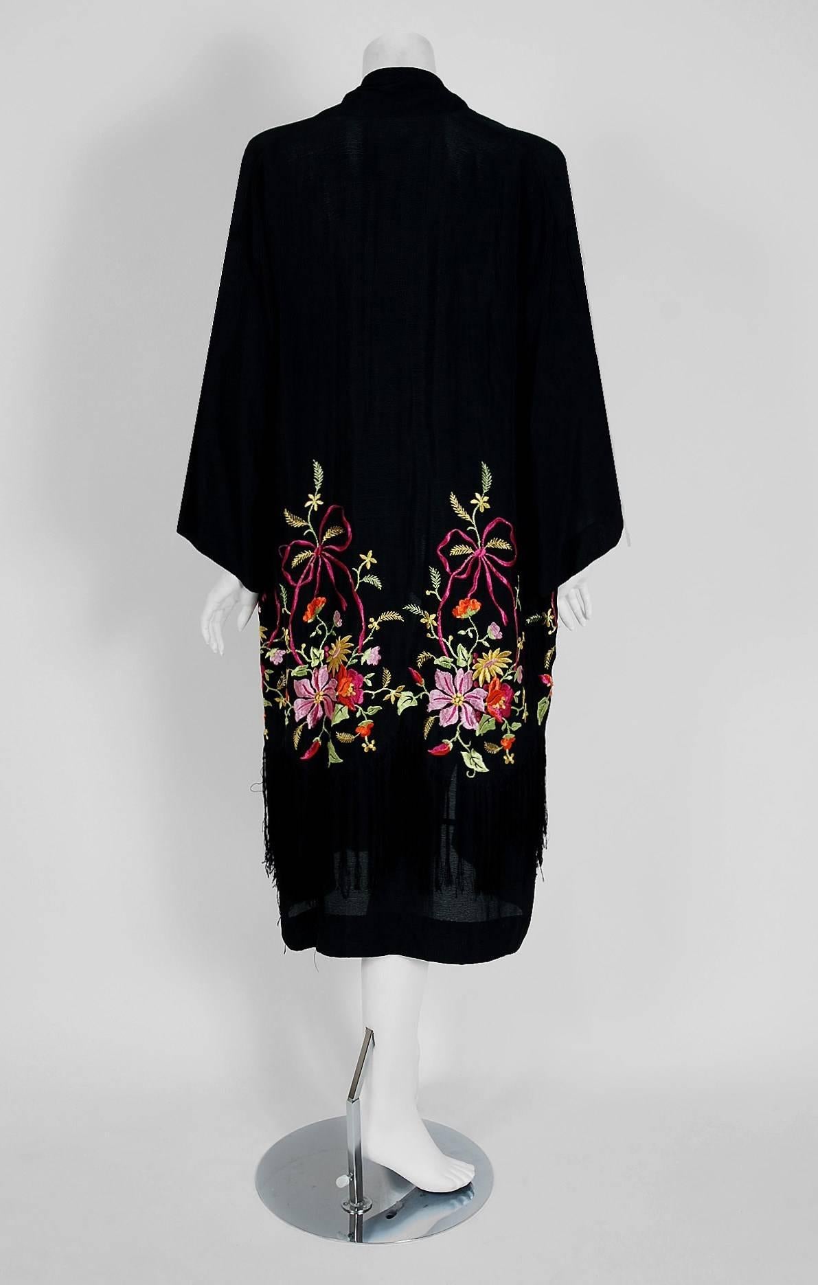 Women's 1920's Embroidered Floral Black Silk-Rayon Deco Flapper Fringe Kimono Jacket