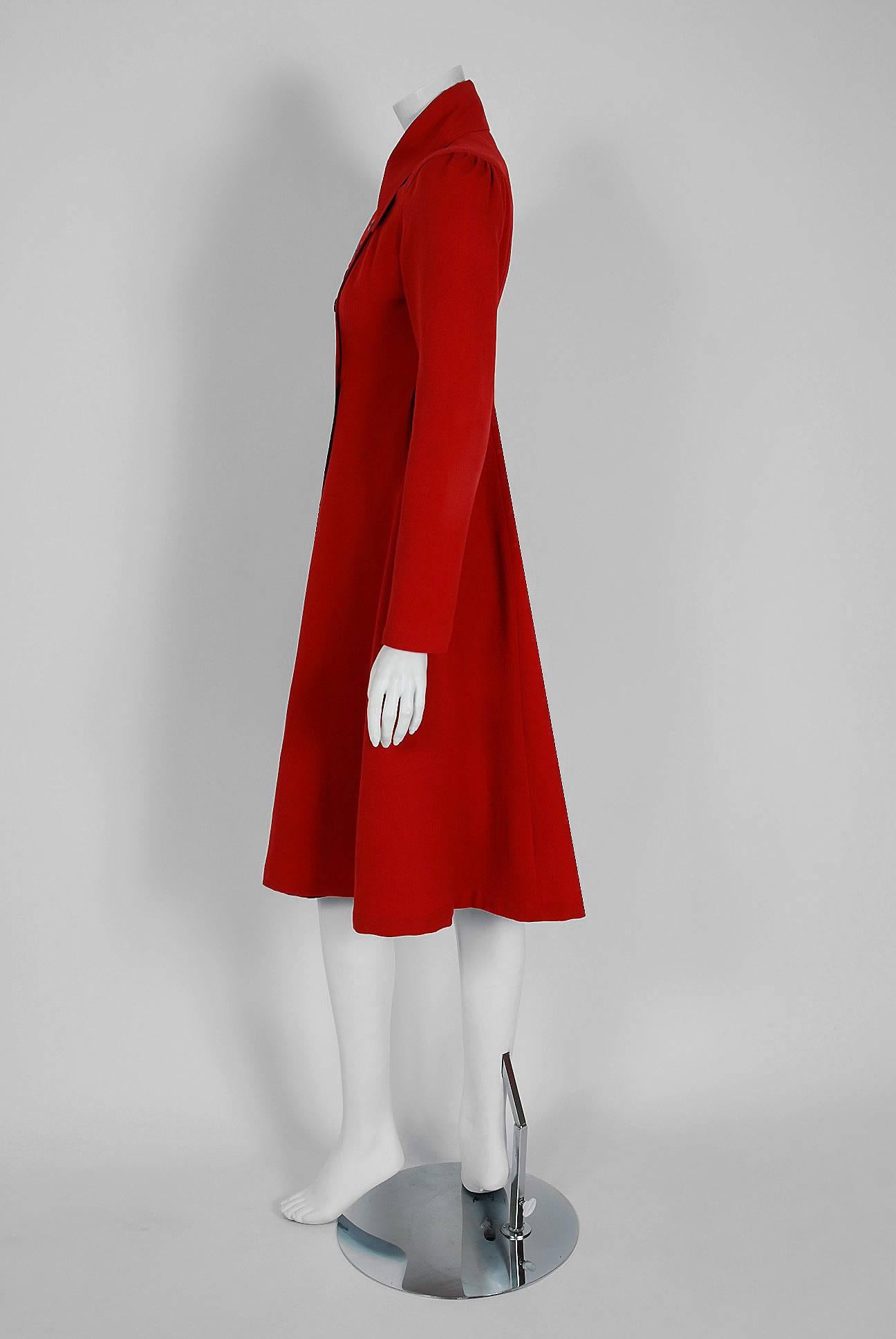 1970's Ossie Clark Red Double-Breasted Tailored Princess Trench Coat Jacket  In Excellent Condition In Beverly Hills, CA