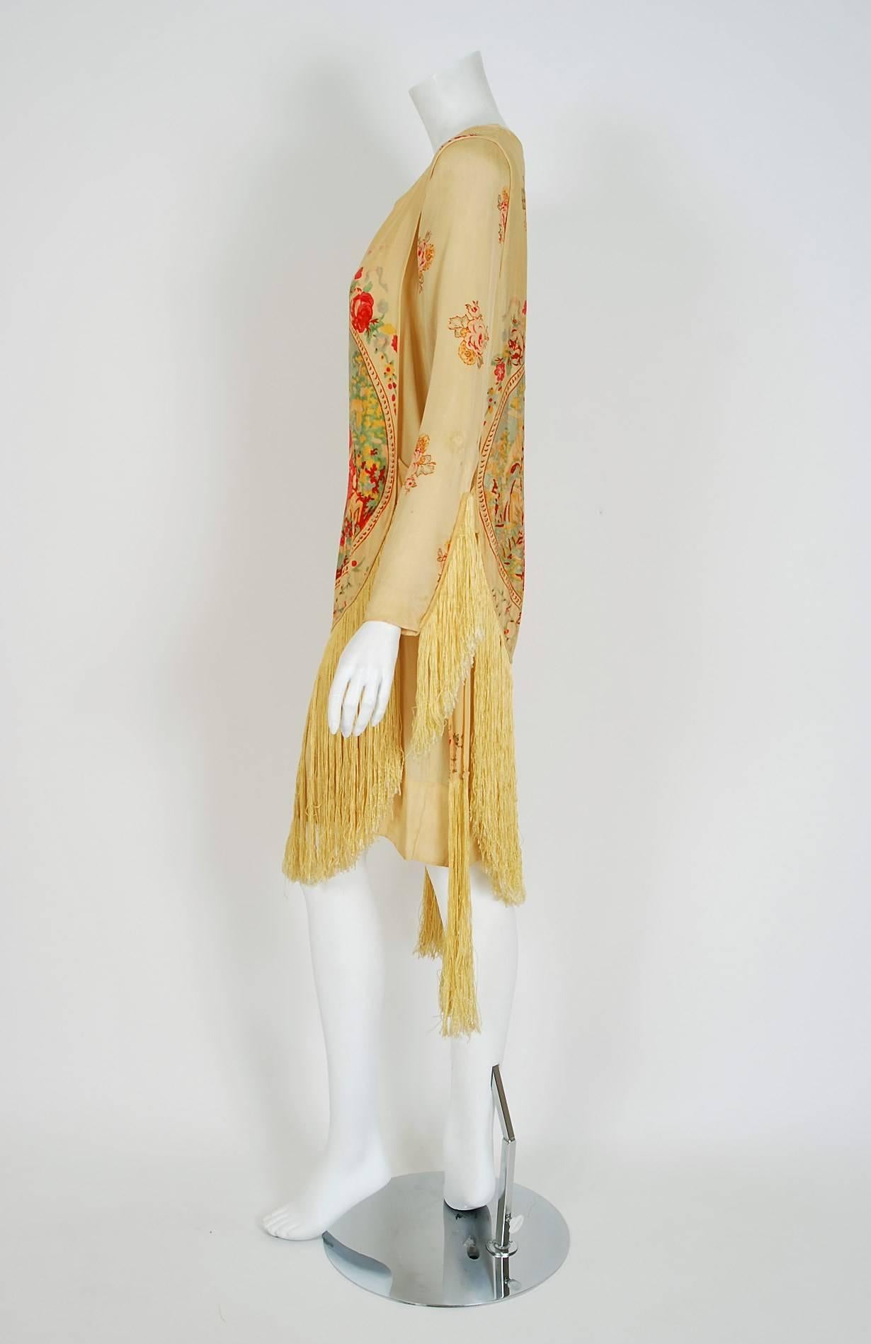 1920's Sherr Brothers Couture Novelty Scenic Print Silk Fringe Flapper Dress  In Excellent Condition In Beverly Hills, CA