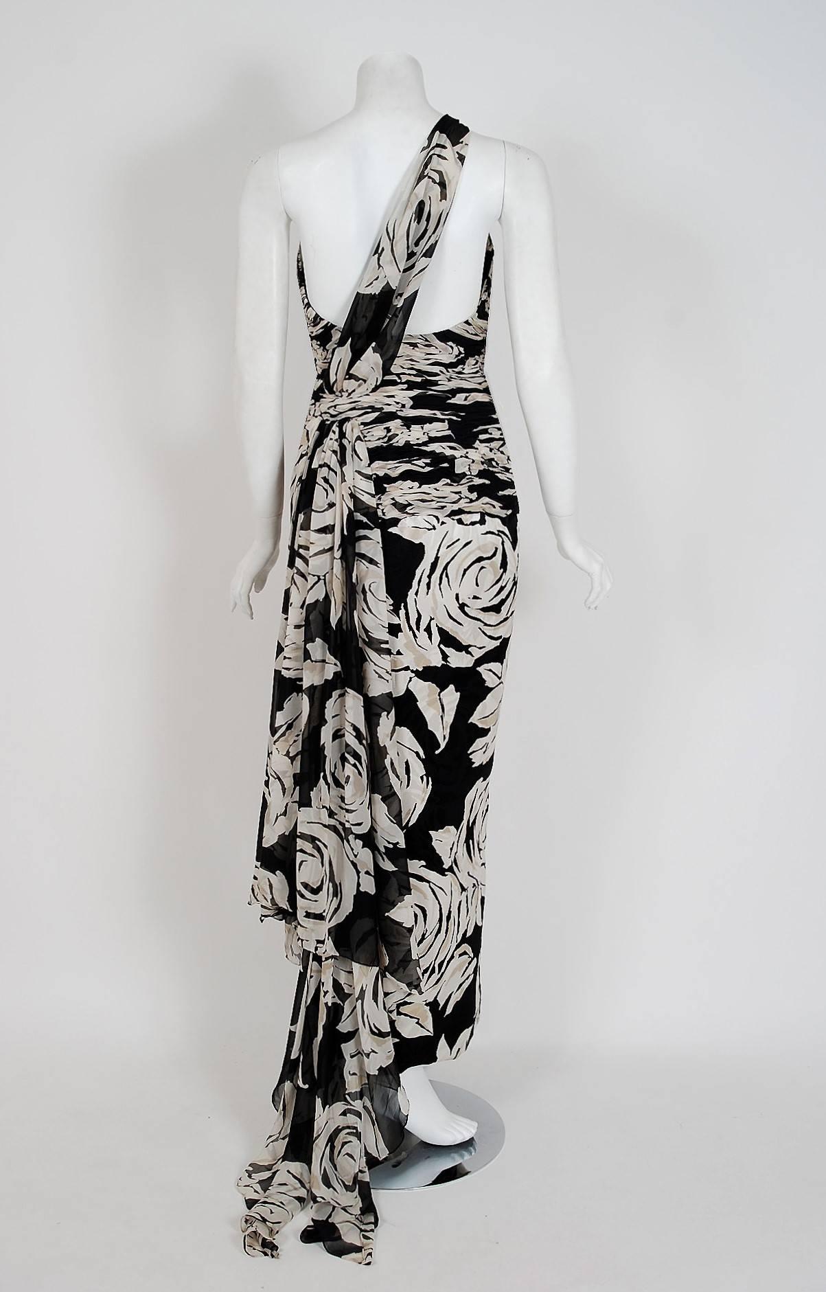 Gray 1979 Valentino Black & White Roses Floral Draped Silk One-Shoulder Trained Gown