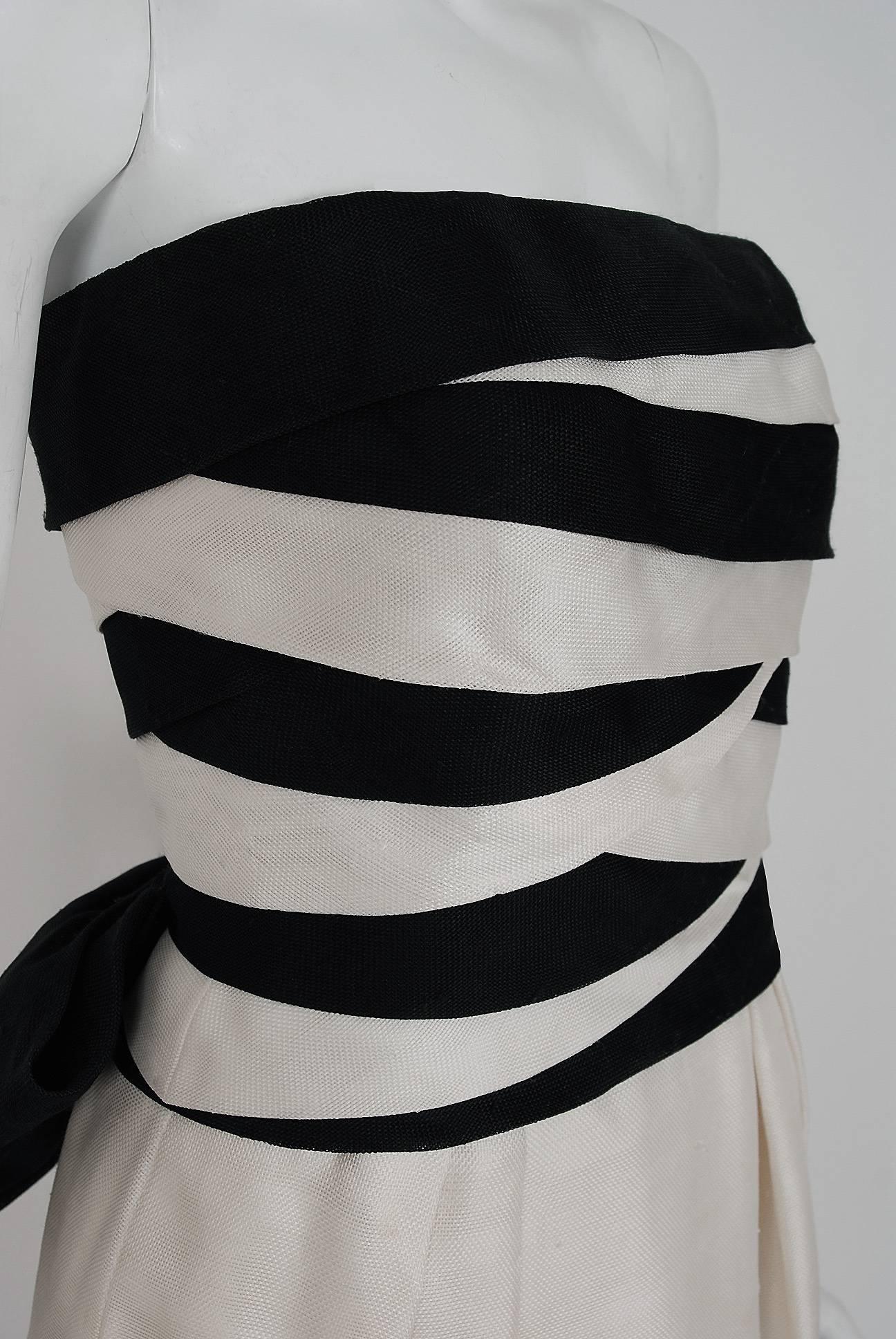 1983 Christian Dior Haute-Couture Black & White Strapless Pleated Silk Gown In Excellent Condition In Beverly Hills, CA