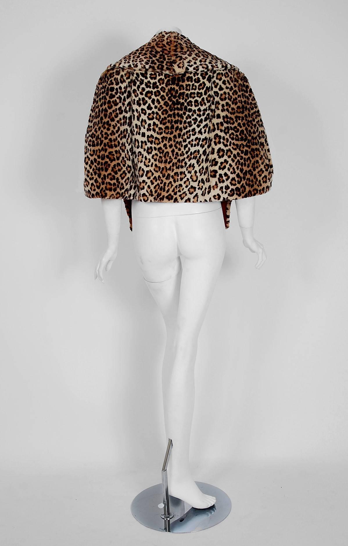 1950's Luxurious Leopard-Print Mouton Wide Portrait-Collar Cropped Bolero Cape 1