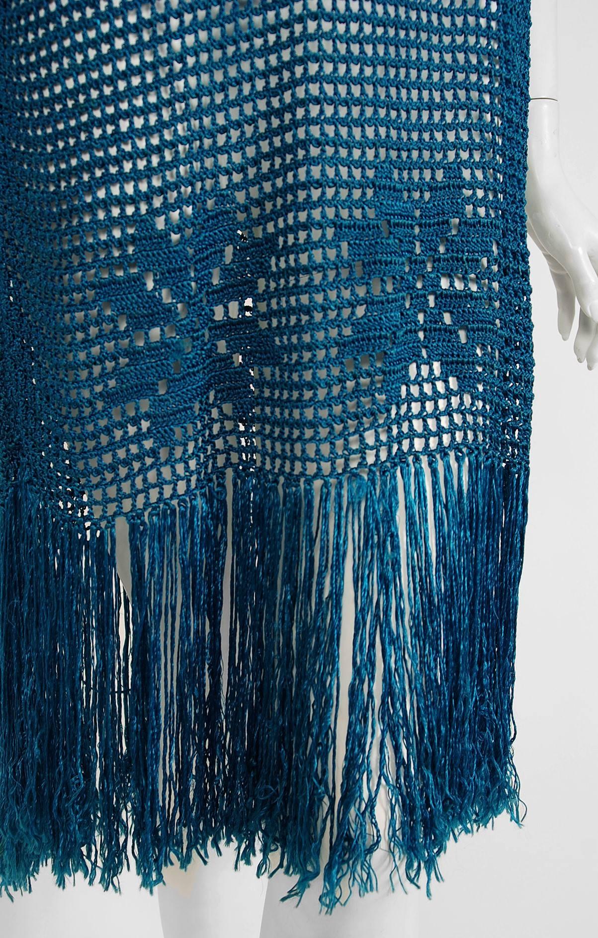 1920's Turquoise-Blue Crochet Silk-Knit Novelty Butterfly Fringe Flapper Dress  In Excellent Condition In Beverly Hills, CA