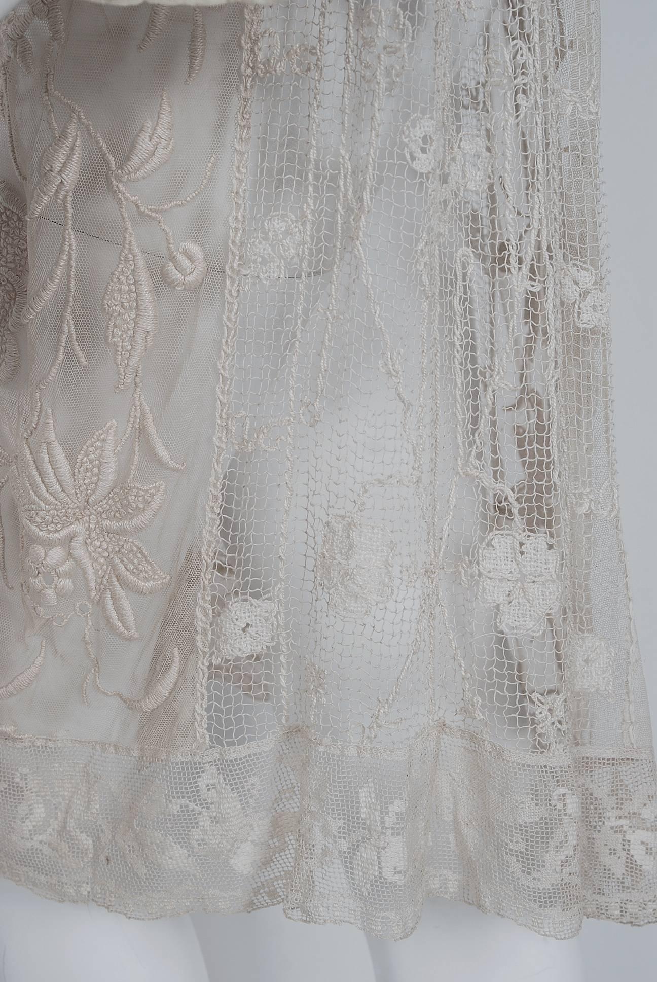 Vintage 1920's Ivory Embroidered Net & Filet-Lace Angel Sleeve Bridal Jacket In Good Condition In Beverly Hills, CA