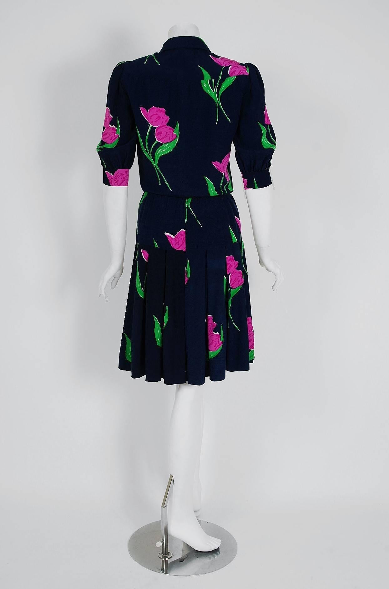 1976 Givenchy Couture Tulip Floral Print Silk Ascot Puff-Sleeve Blouse & Skirt In Excellent Condition In Beverly Hills, CA