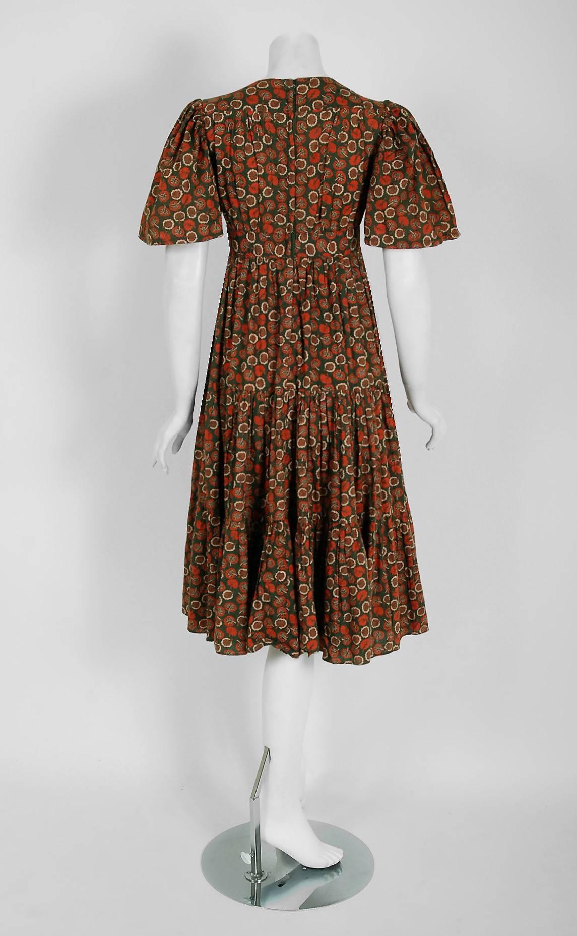 1975 Ossie Clark Novelty Autumn-Leaves Print Cotton Empire Flutter-Sleeve Dress In Excellent Condition In Beverly Hills, CA