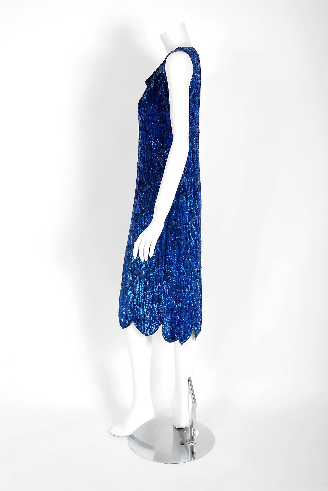 1920's French Sapphire-Blue Sequin Beaded Leaf Novelty Motif Deco Flapper Dress In Excellent Condition In Beverly Hills, CA