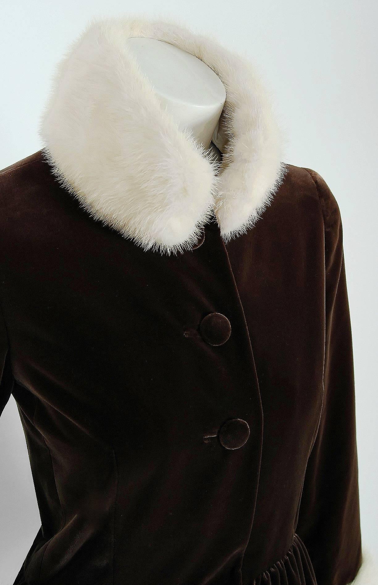 1970 Norman Norell Documented Brown Velvet & Ivory-White Mink Fur Princess Coat In Excellent Condition In Beverly Hills, CA