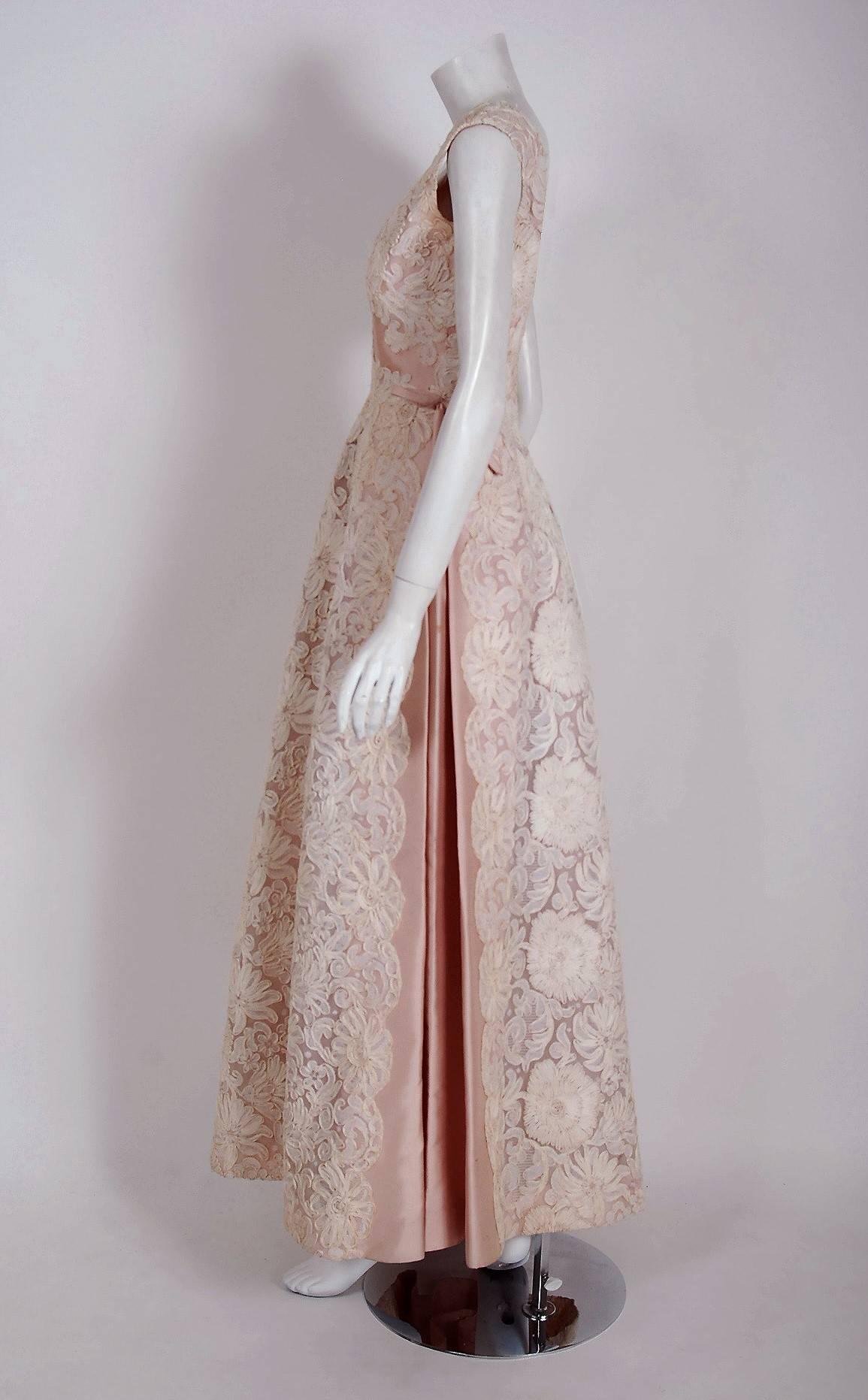 1966 Pierre Balmain Haute-Couture Blush Pink Embroidered Floral Silk Lace Gown In Excellent Condition In Beverly Hills, CA