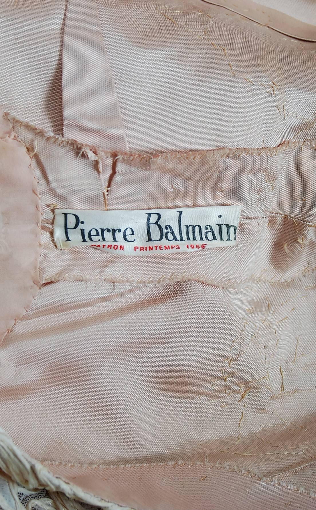 1966 Pierre Balmain Haute-Couture Blush Pink Embroidered Floral Silk Lace Gown 2