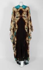1972 Halston Couture Grafik Tie-Dye Druck Seide Bohème Maxikleid Kaftan