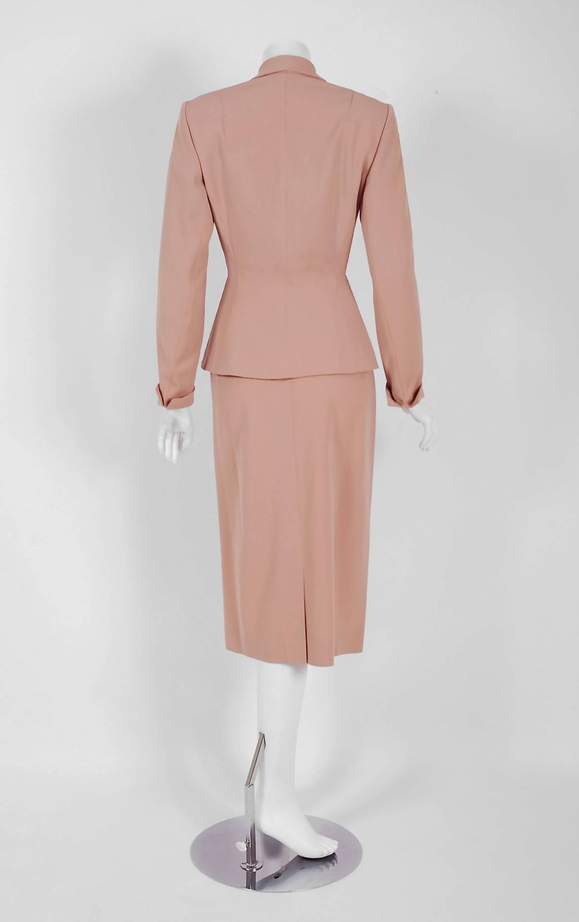 1940's Carlane Pink & Navy Block-Color Deco Wool Hourglass Jacket Skirt Suit In Excellent Condition In Beverly Hills, CA