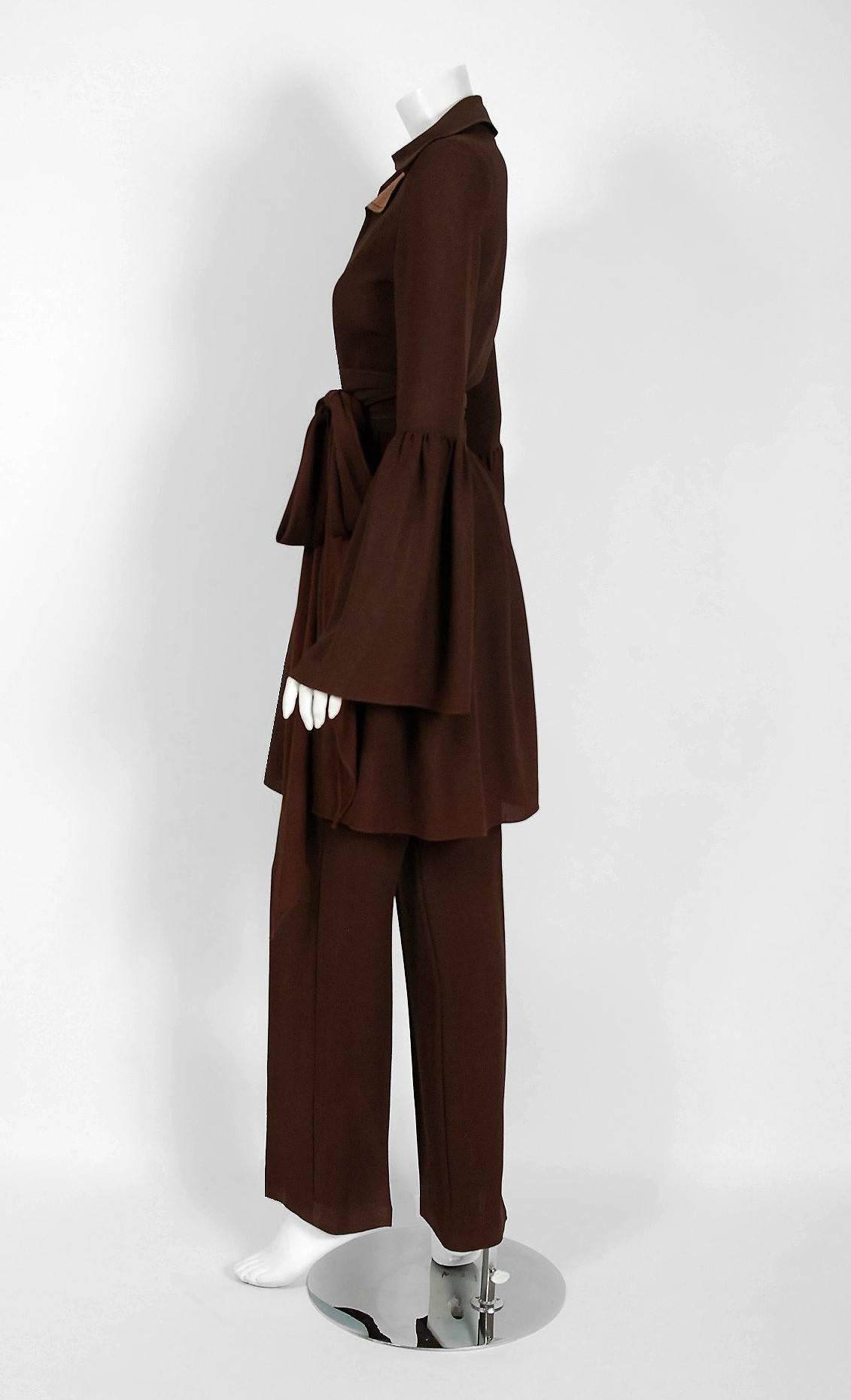 Women's 1971 Ossie Clark Brown Moss-Crepe & Satin Bell-Sleeve Plunge Dress Pant Suit
