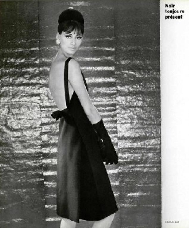 1962 Christian Dior Haute Couture Chartreuse Silk Backless Bow Cocktail  Dress at 1stDibs | christian dior haute couture chartreuse gown, chartreuse  silk dress, 1960s haute couture