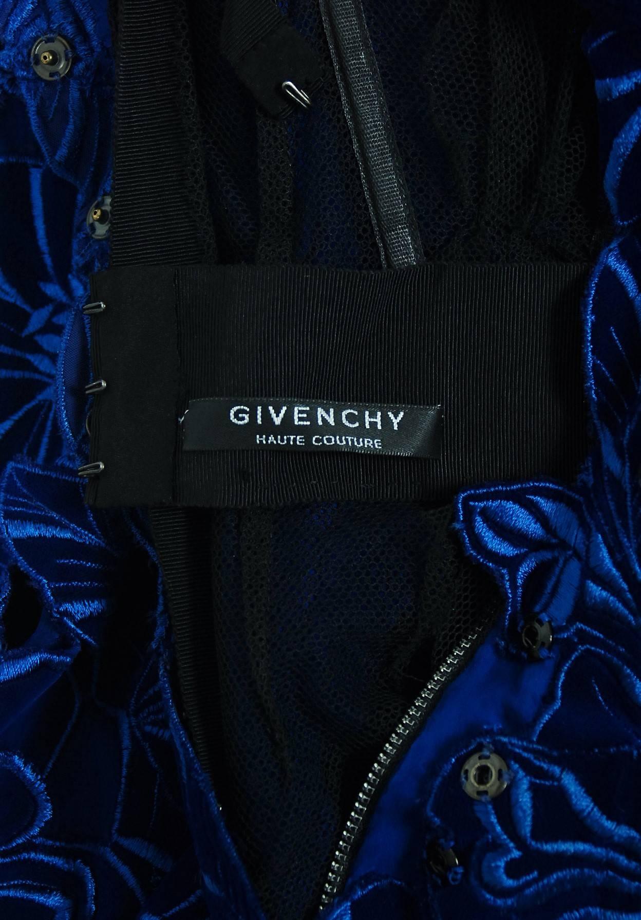 2015 Givenchy Haute-Couture Cobalt Blue Velvet Applique Strapless Fishtail Gown In Excellent Condition In Beverly Hills, CA