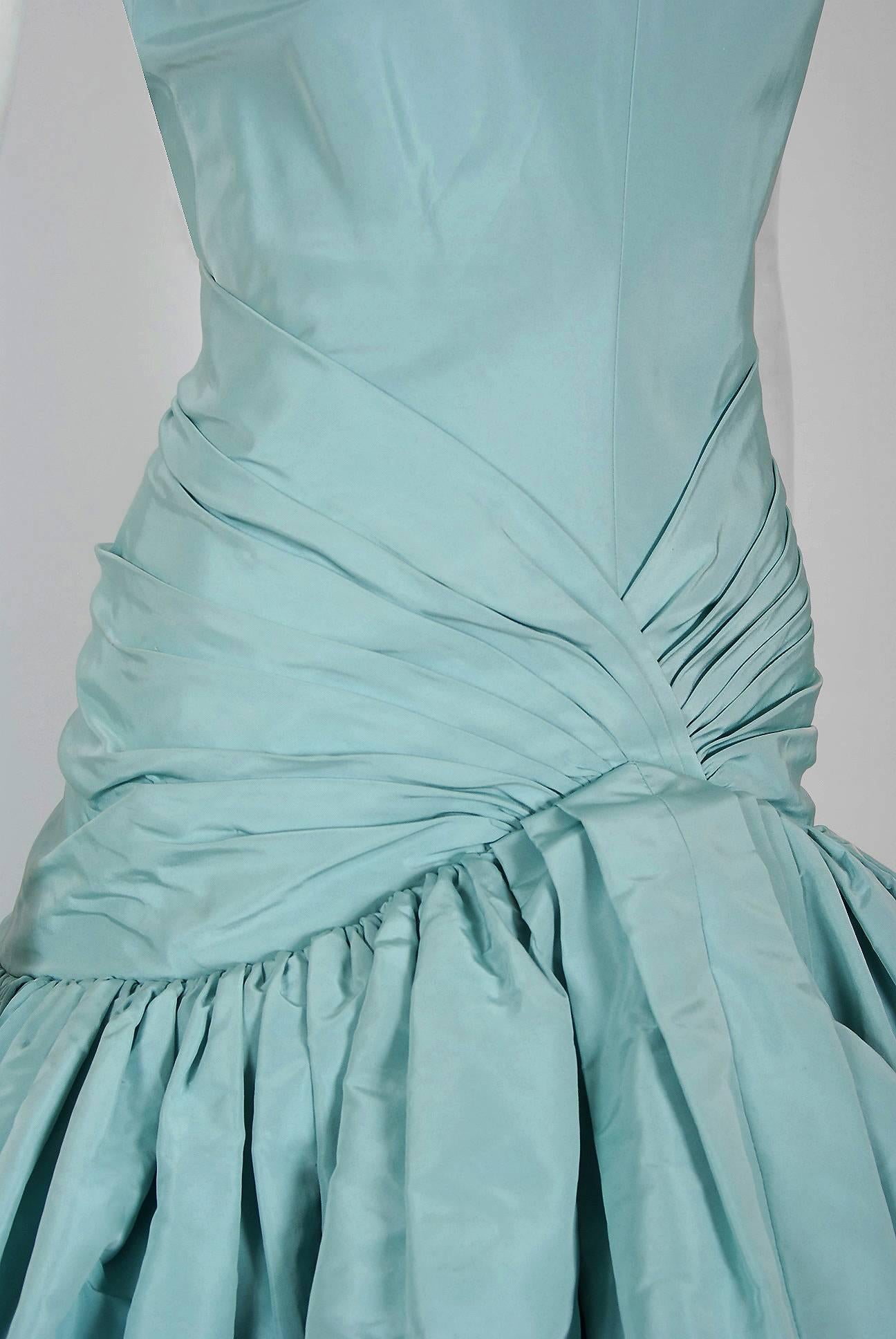 2005 Oscar de la Renta Couture Baby-Blue Silk Sculpted Pouf Cocktail Dress  1