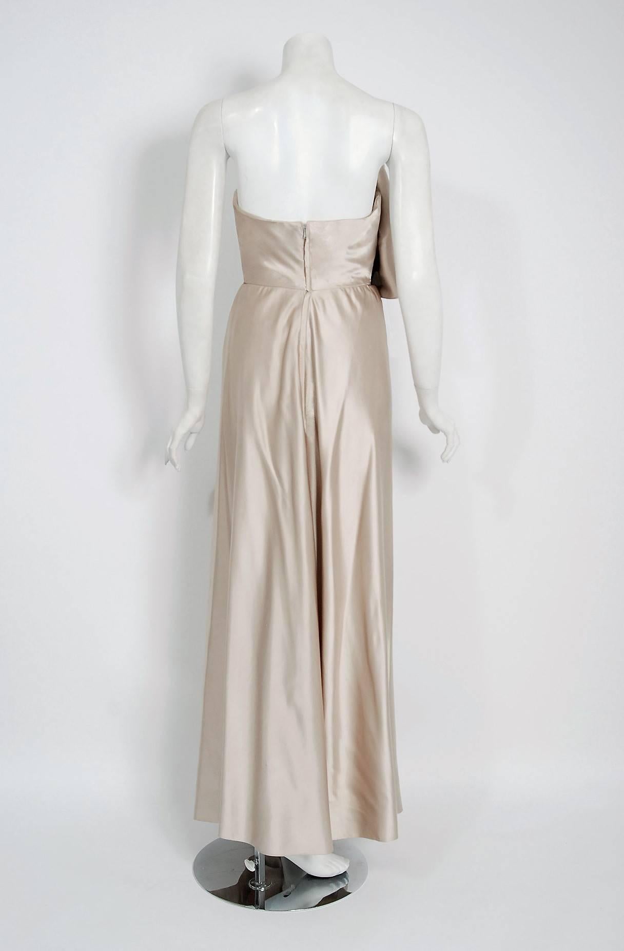 Gray 1950's Saks Fifth Avenue Champagne Silk Sculpted Bow Strapless Full-Length Gown