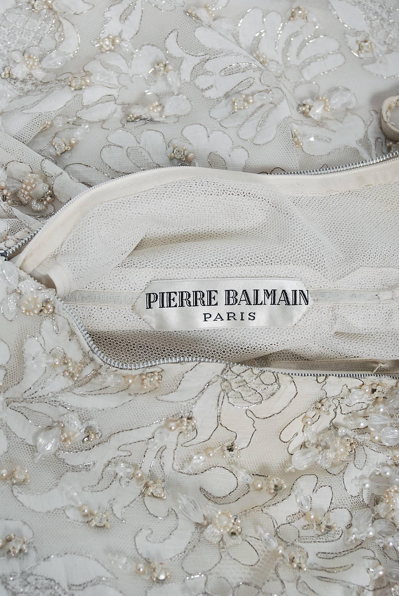 Vintage 1965 Pierre Balmain Couture Ivory Beaded Lace Strapless Bridal Gown In Good Condition In Beverly Hills, CA