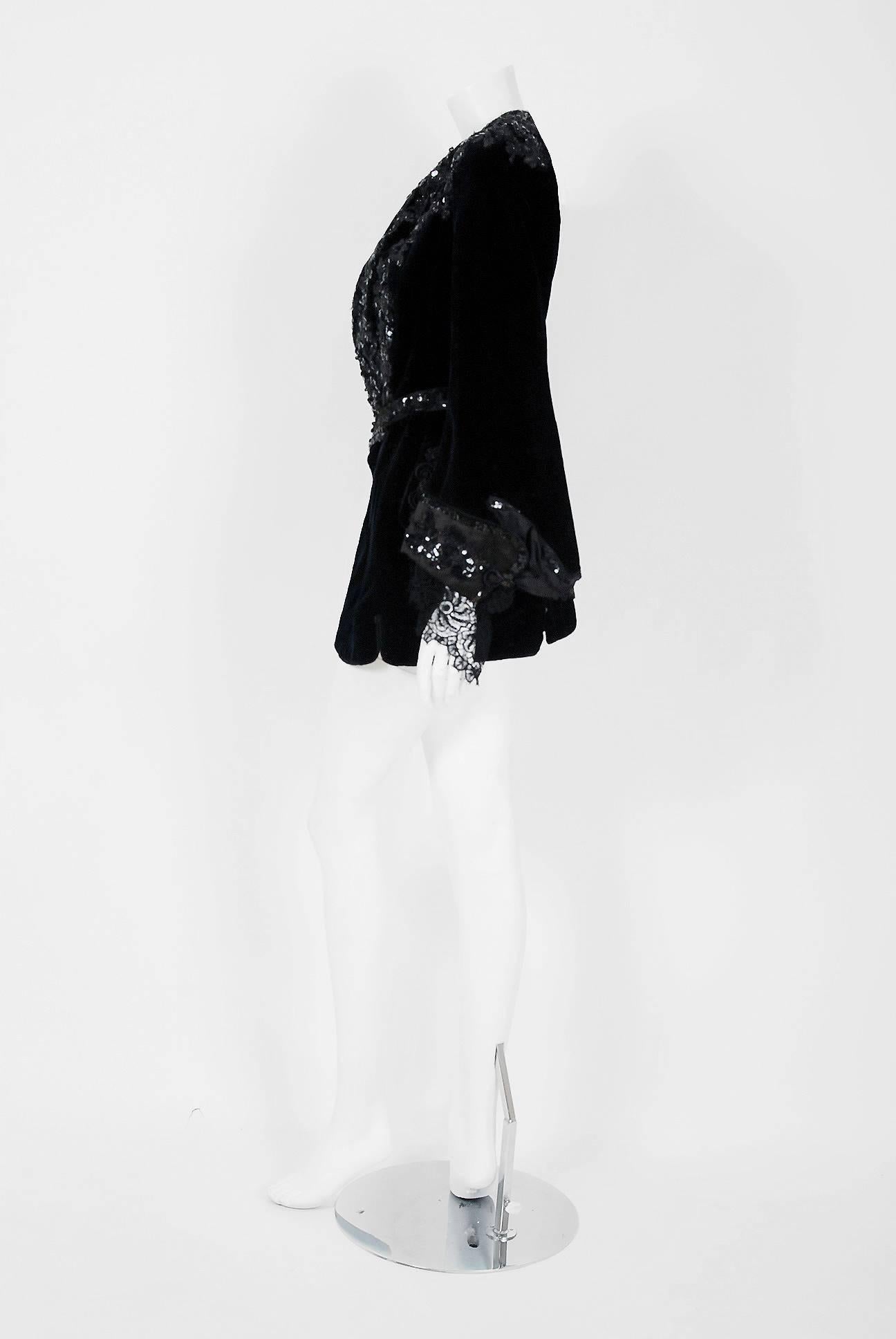 Women's or Men's 1910's Edwardian Antique Couture Black Beaded Sequin Velvet Poet-Sleeve Jacket 
