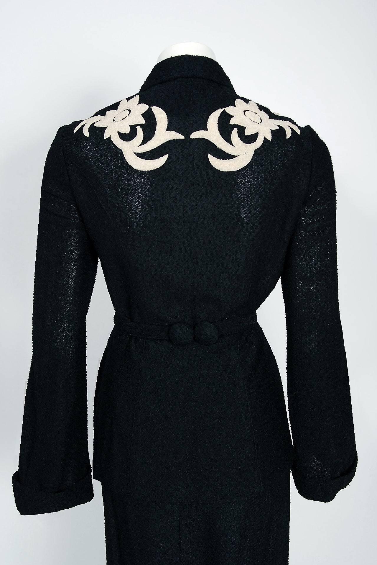 Women's 1930's Black & White Deco Floral Chenille Boucle-Wool Belted Sweater Dress Set