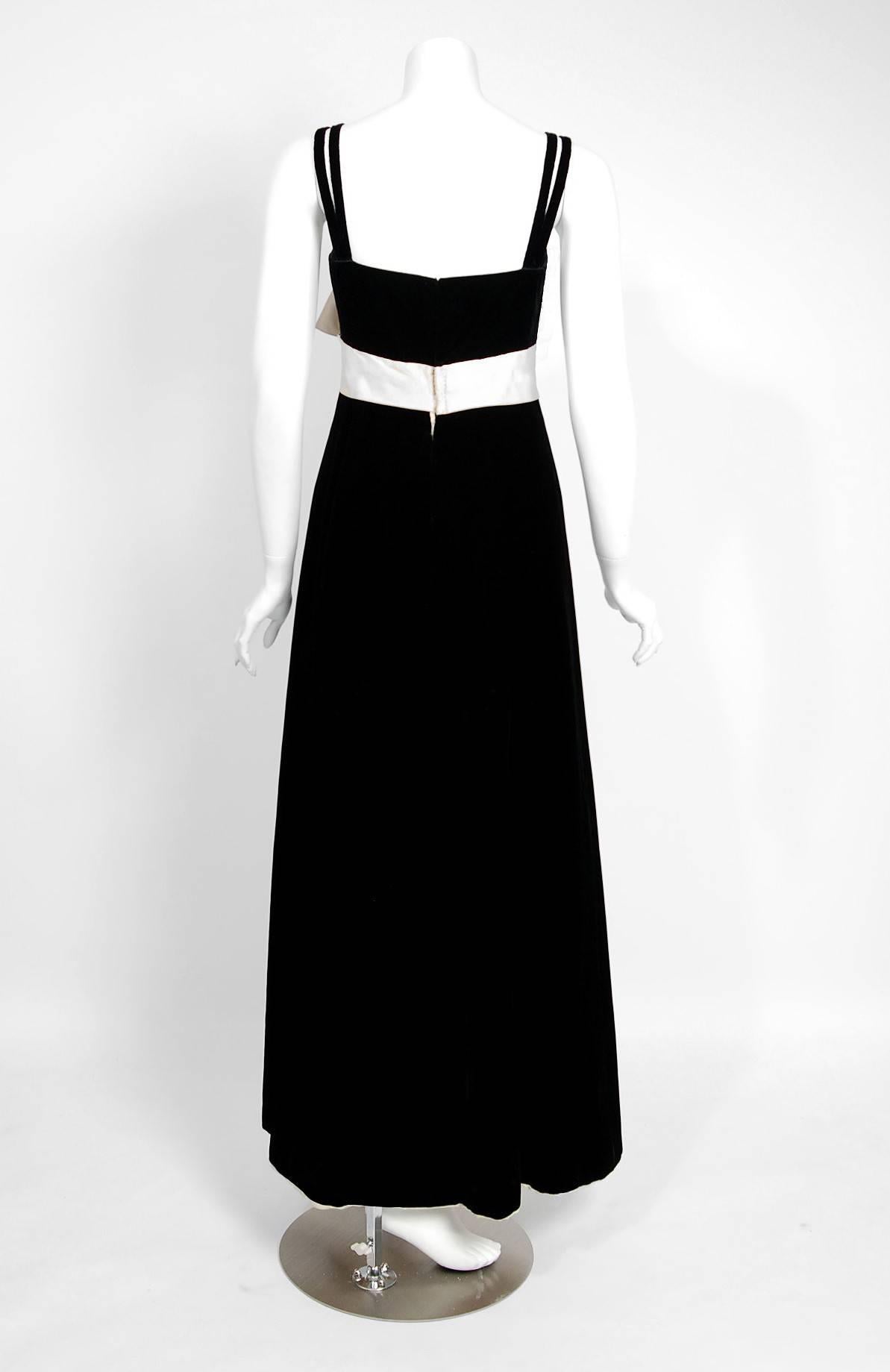 1950's Philip Hulitar Black Velvet & Ivory Satin Low-Plunge Sash Evening Gown 1