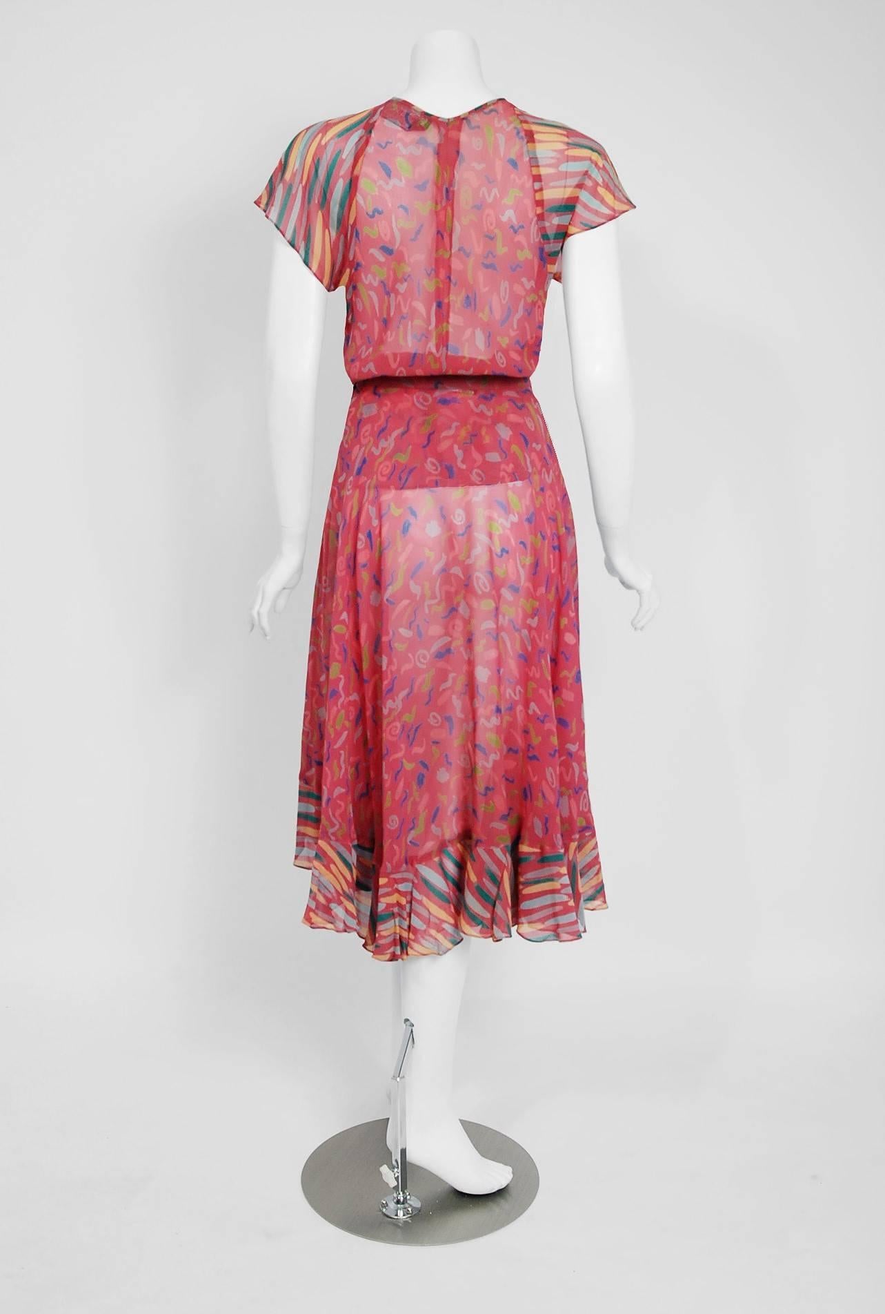 Vintage 1970's Ossie Clark for Radley Pink Celia Birtwell Print Crepe Dress Set For Sale 3