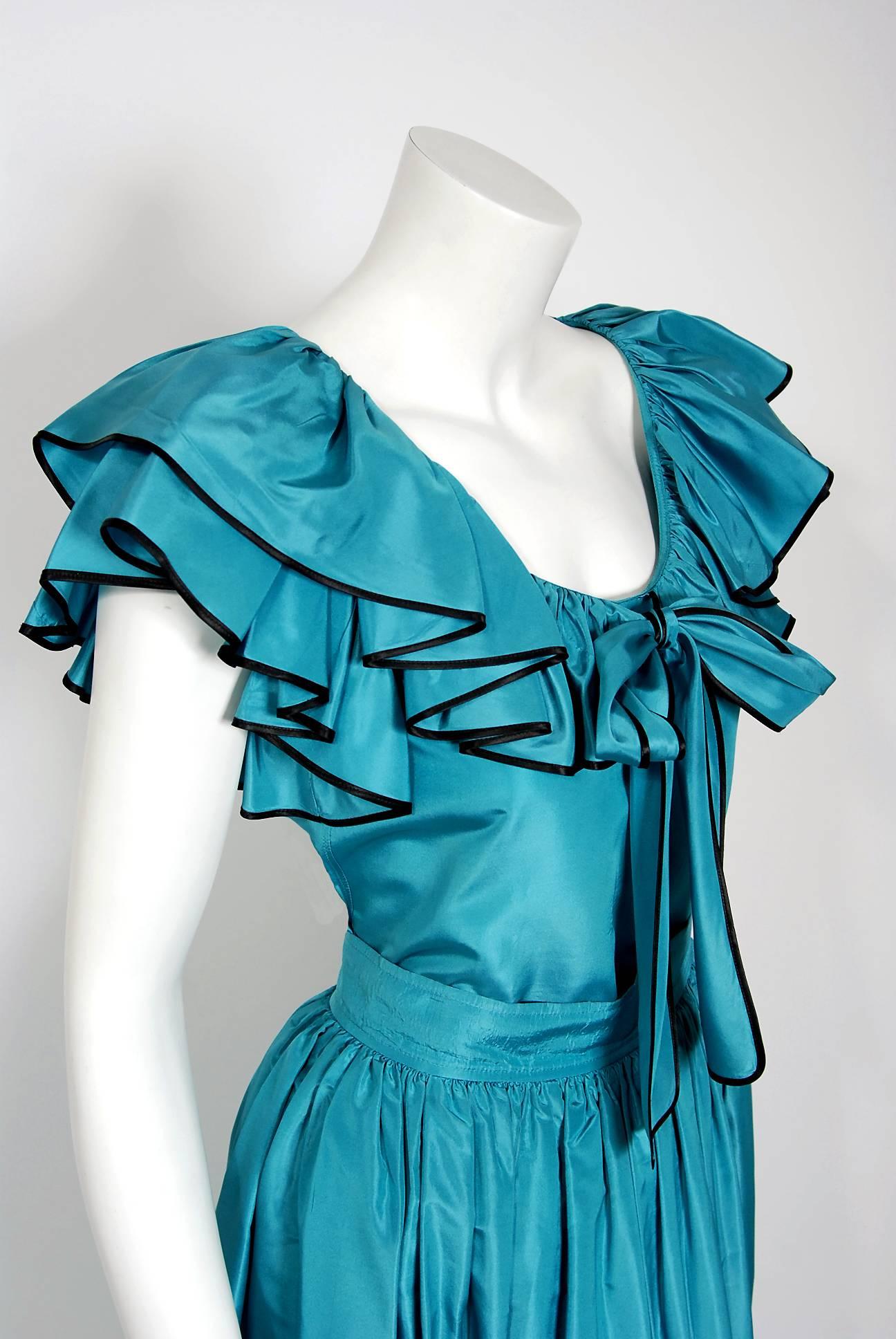 1975 Yves Saint Laurent Turquoise Blue Silk Ruffle Plunge Peasant Dress Ensemble In Excellent Condition In Beverly Hills, CA