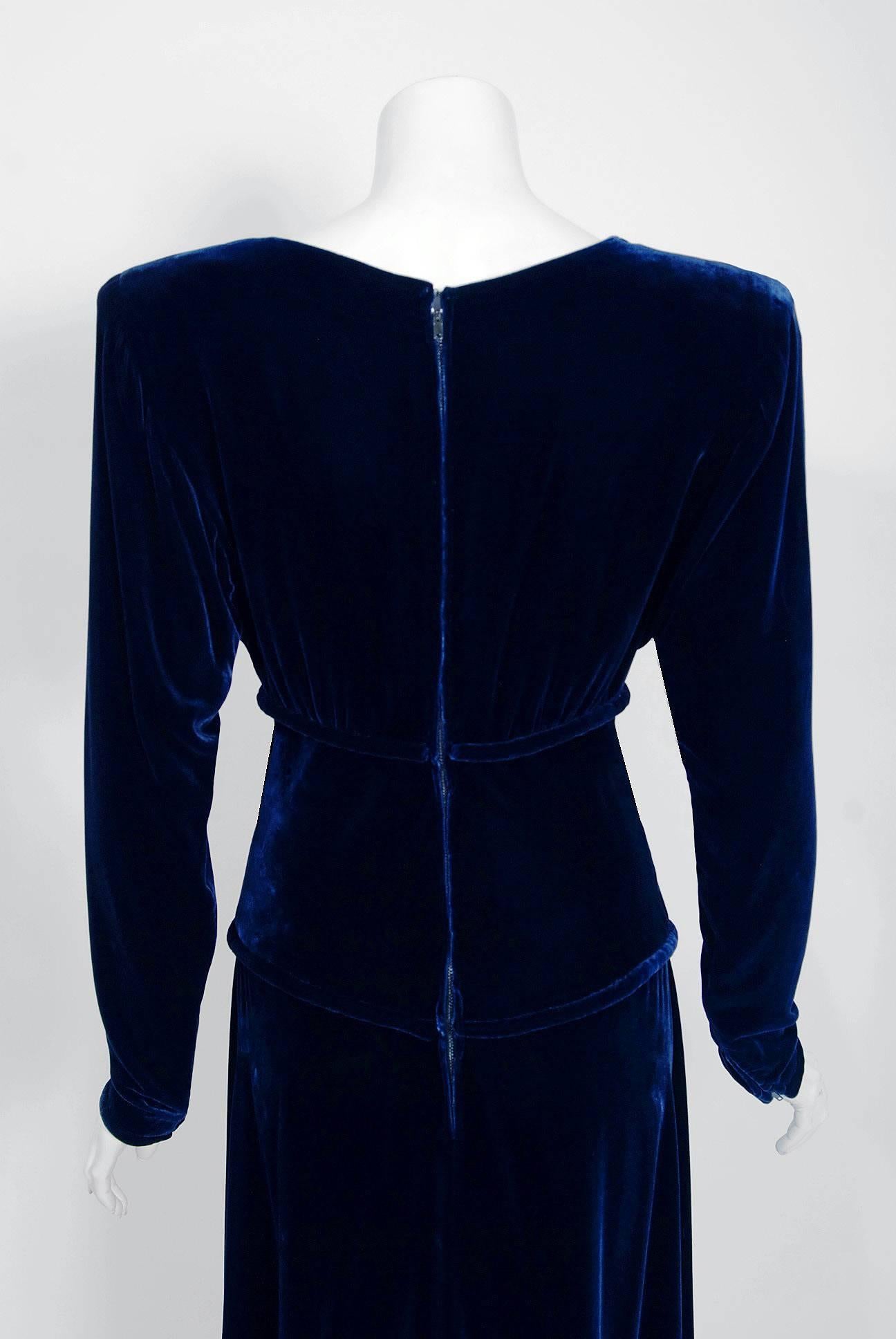 Black Vintage 1942 Paquin Haute Couture Blue Silk Velvet Sculpted Shelf-Bust Dress