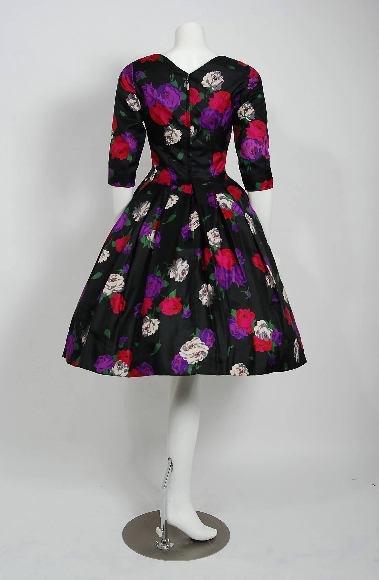 Women's Vintage 1950's Suzy Perette Rose-Garden Floral Print Silk Bow Plunge Full Dress
