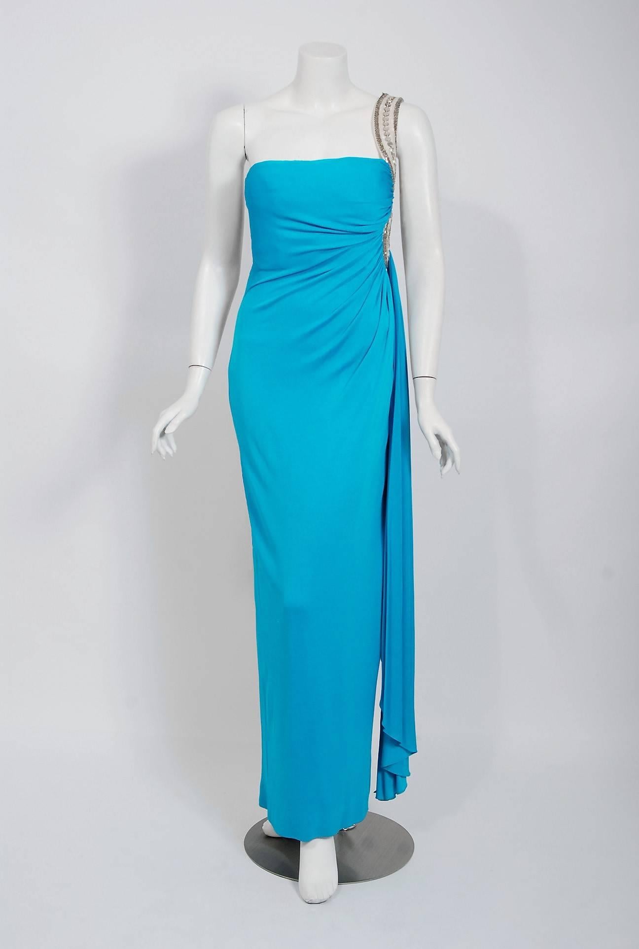 1986 Travilla Couture Whitney Houston Design Blue One-Shoulder Beaded Silk Gown For Sale 2