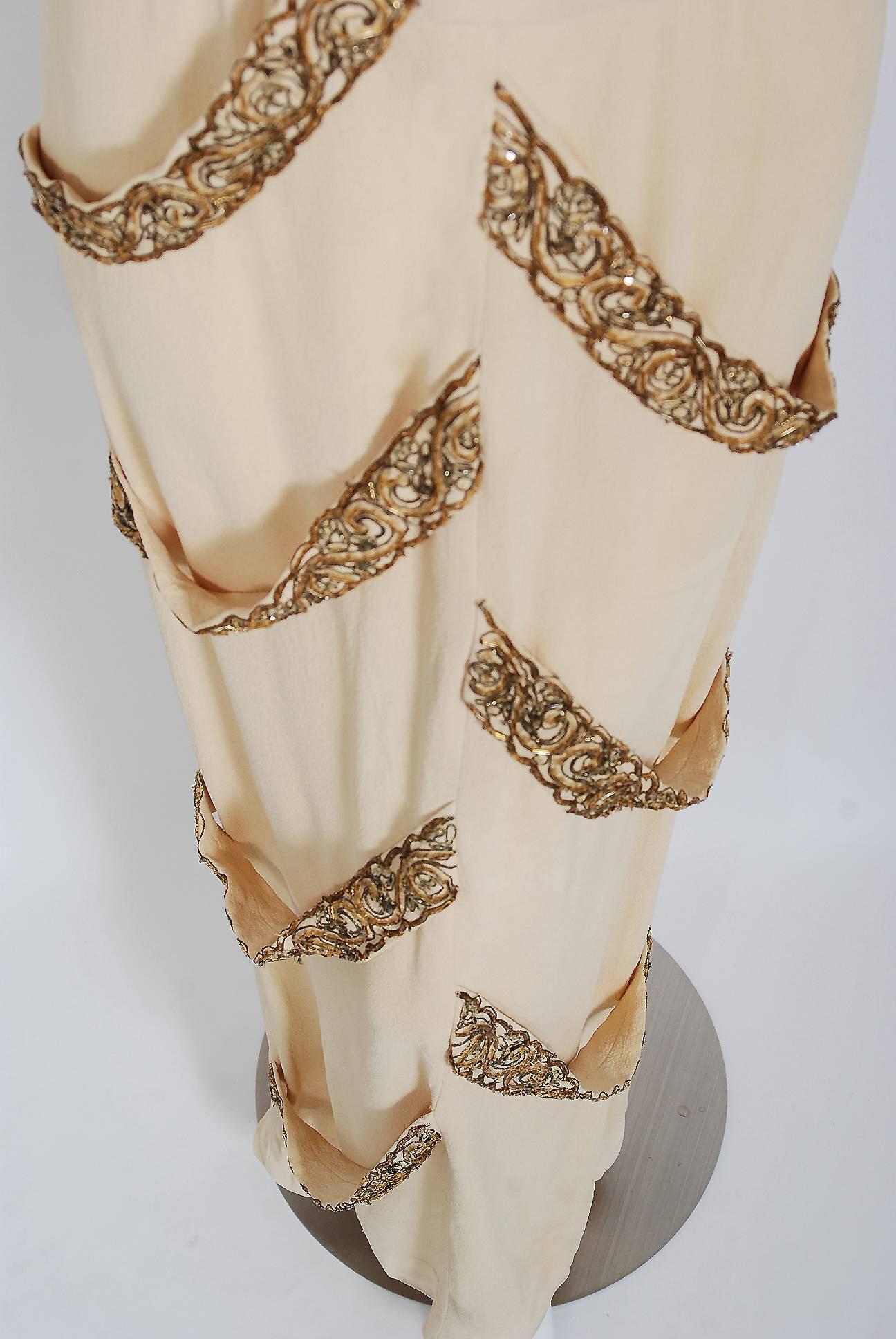 1940's Anna Miller Pale-Yellow Beaded Embroidered Crepe Carwash Panels Gown In Excellent Condition In Beverly Hills, CA