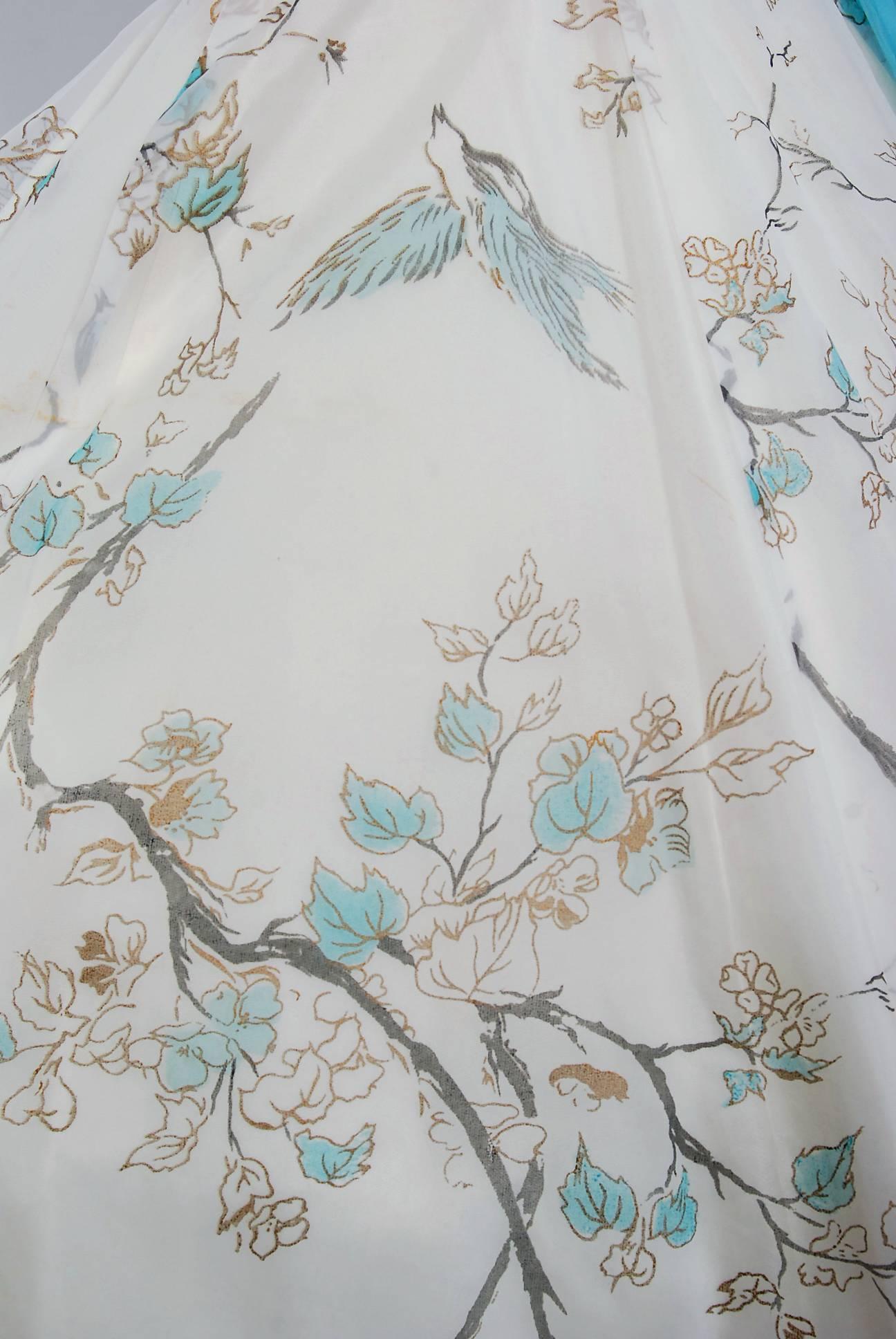 Vintage 1950's Sparrow Bird Garden Novelty Print Chiffon Shelf-Bust Full Dress  In Excellent Condition In Beverly Hills, CA