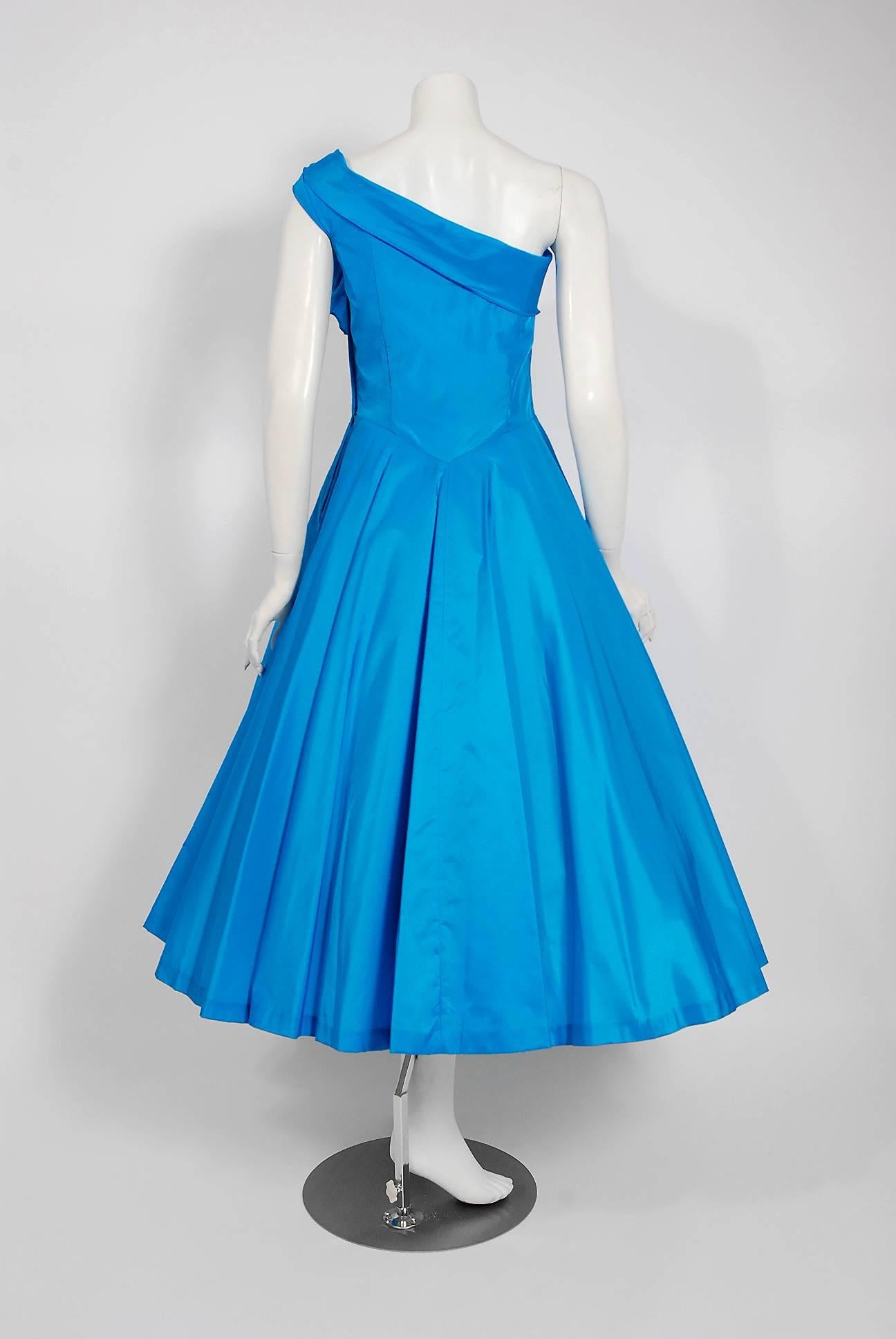 Vintage 1950's Royal Blue Taffeta One-Shoulder Asymmetric Bow Circle Skirt Dress In Good Condition In Beverly Hills, CA