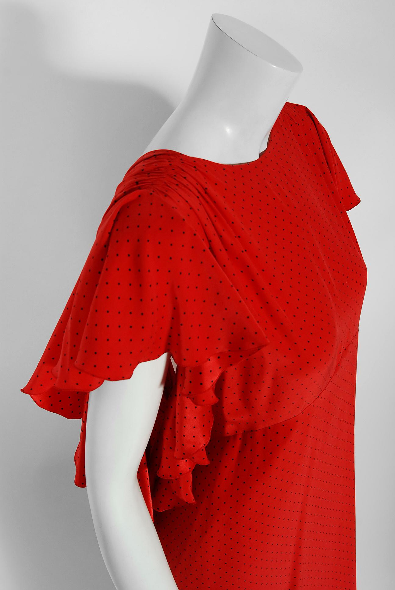 Vintage 1979 Yves Saint Laurent Haute-Couture Red Dotted Silk Backless Gown In Good Condition In Beverly Hills, CA