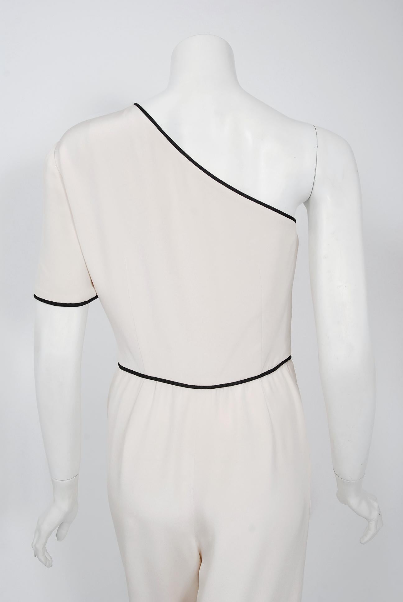 Women's Vintage 1979 Bill Blass Couture Ivory Silk One-Shoulder Asymmetric Jumpsuit
