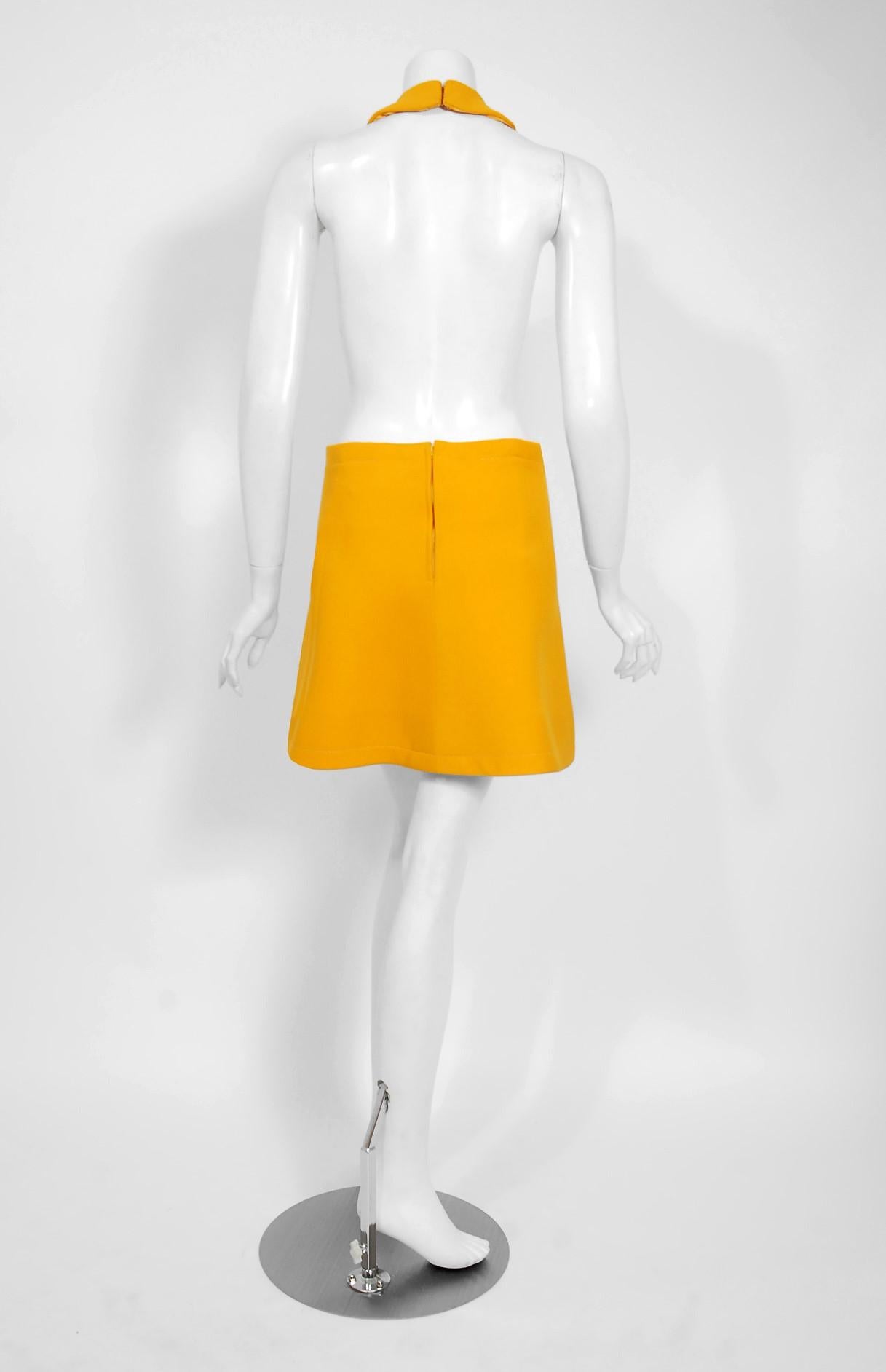 1969 Pierre Cardin Yellow Wool Black Patent Bullseye Mod Target Pinafore Dress In Good Condition In Beverly Hills, CA