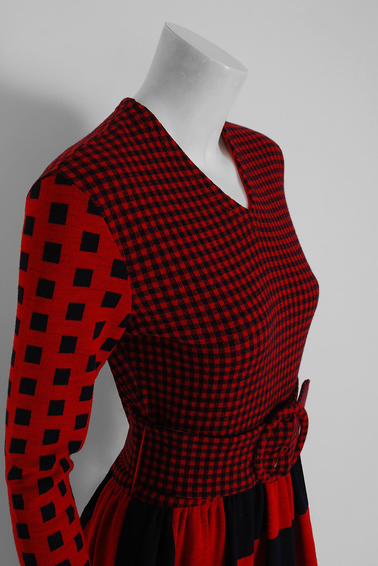 1971 Rudi Gernreich Documented Red Black Op-Art Wool Knit Belted Maxi Dress  In Good Condition In Beverly Hills, CA