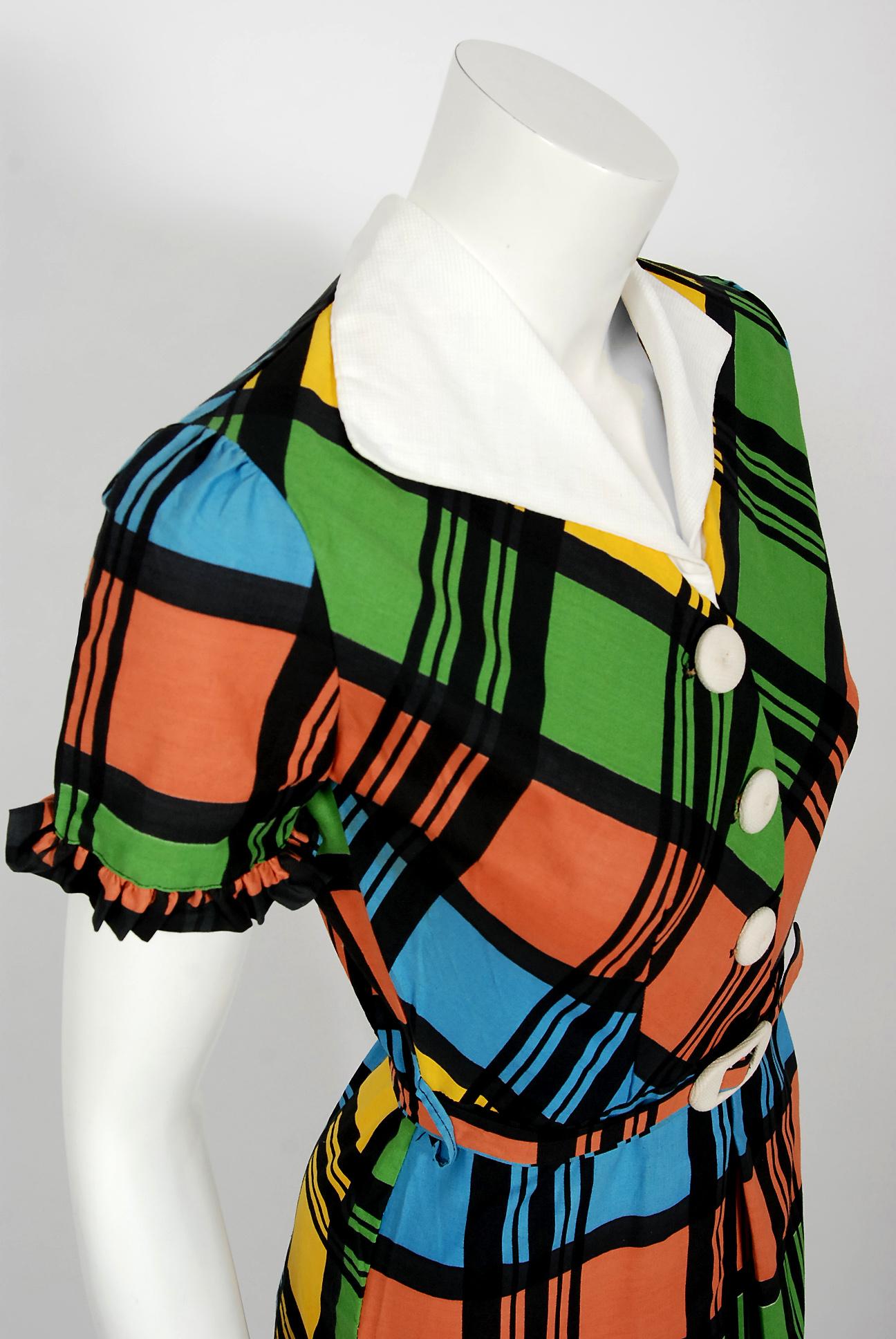 1940's Rainbow Plaid Print Cotton Button-Down Belted Swing Dress w/ Tags  (Schwarz)