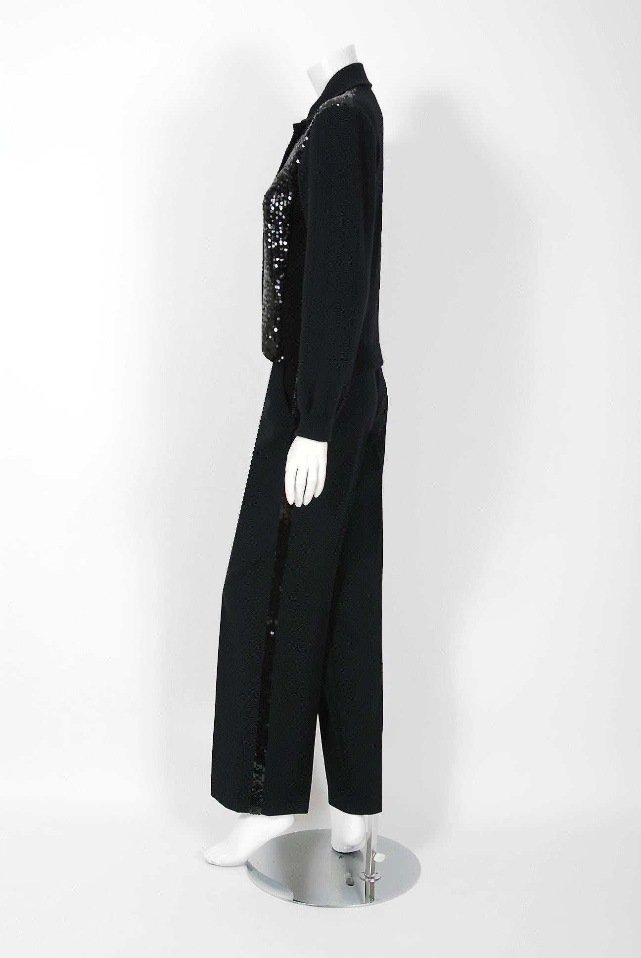Vintage 1974 Yves Saint Laurent Pailletten Schwarzer Wollpullover Le Smoking Pants Anzug im Angebot 1