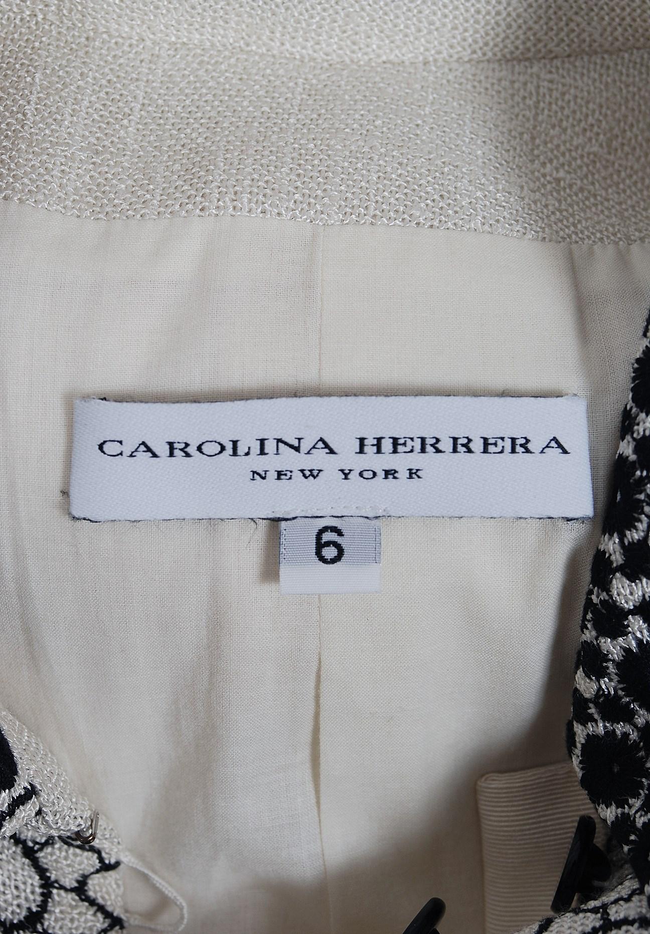 Vintage 1990's Carolina Herrera Black White Deco-Circles Embroidery Linen Jacket In Good Condition In Beverly Hills, CA