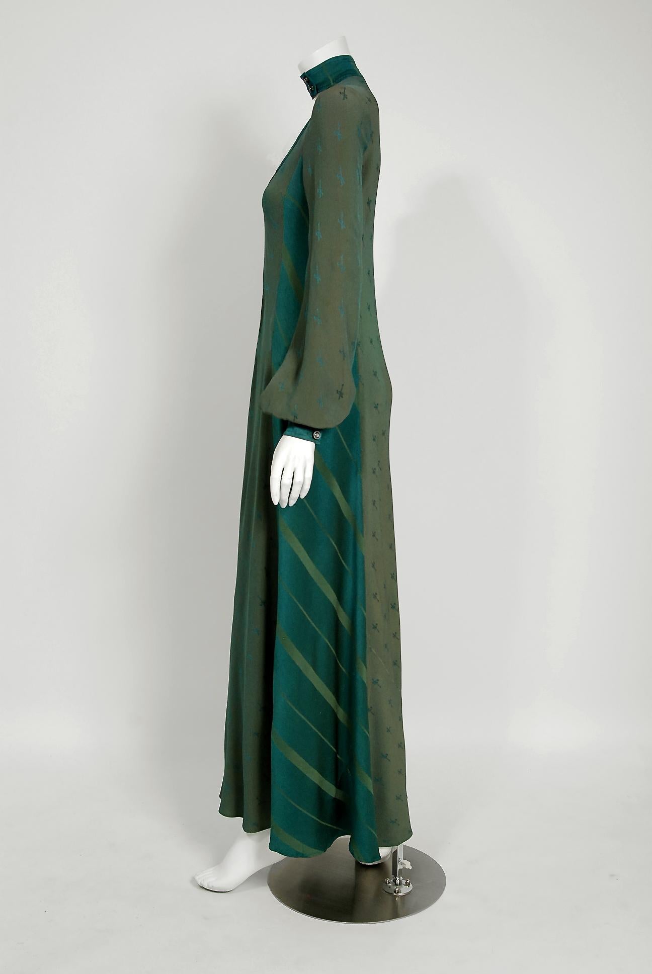 Women's 1970 Alice Pollock Green Print Rayon Cut-Out Plunge Billow Sleeve Maxi Dress 