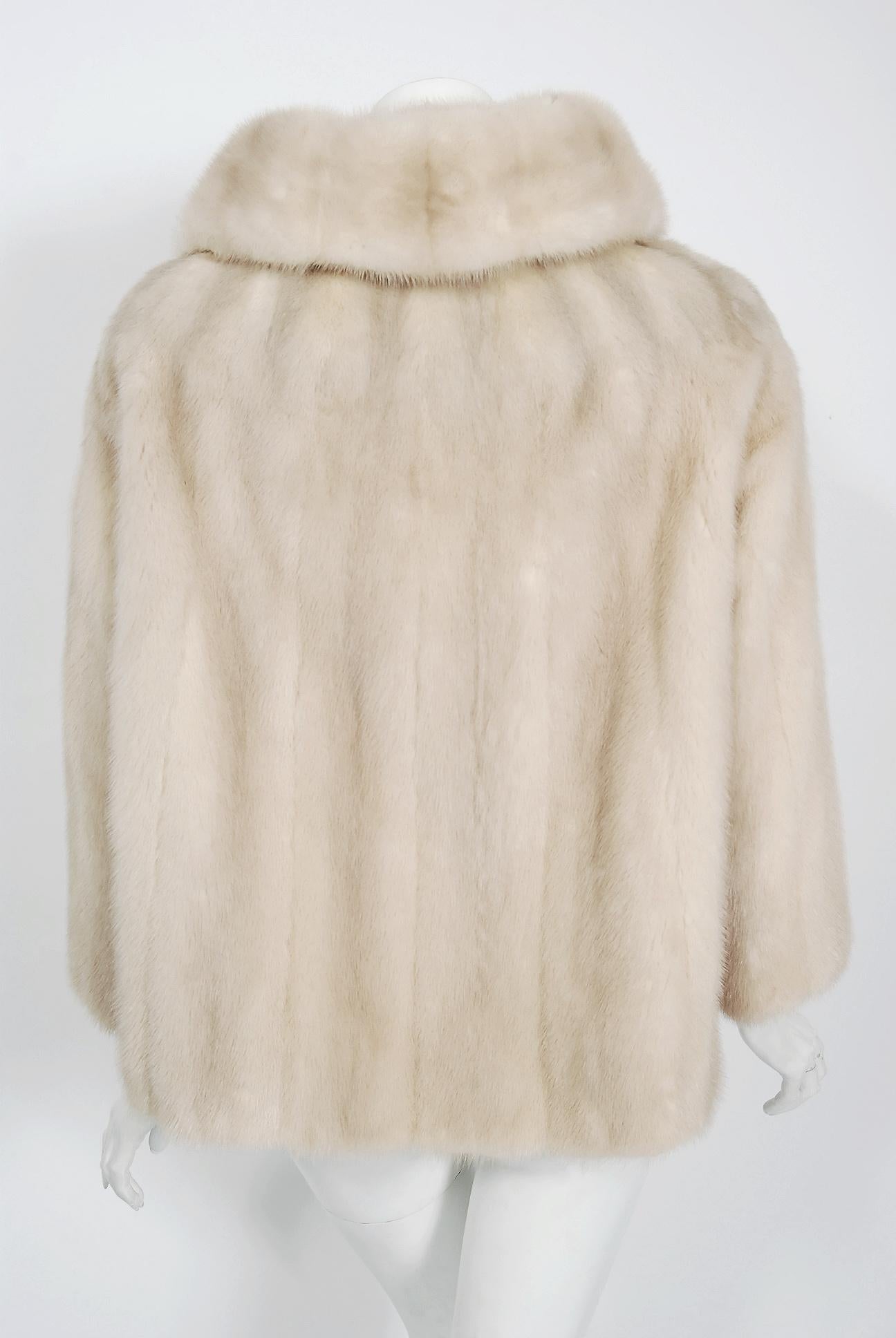 Women's 1960's Adrian Thal Couture Creme Mink-Fur Portrait Collar Cropped Bolero Jacket