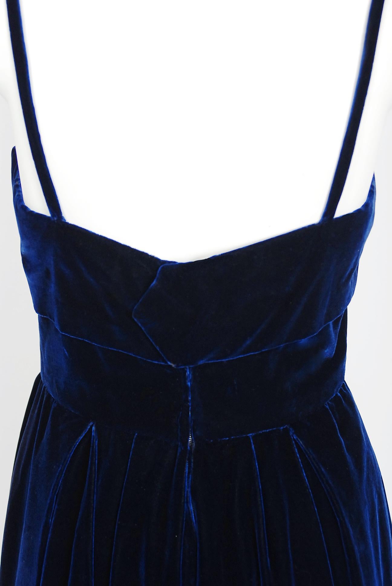 Black 1940's Mainbocher Couture Midnight Blue Sculpted Silk-Velvet Evening Gown