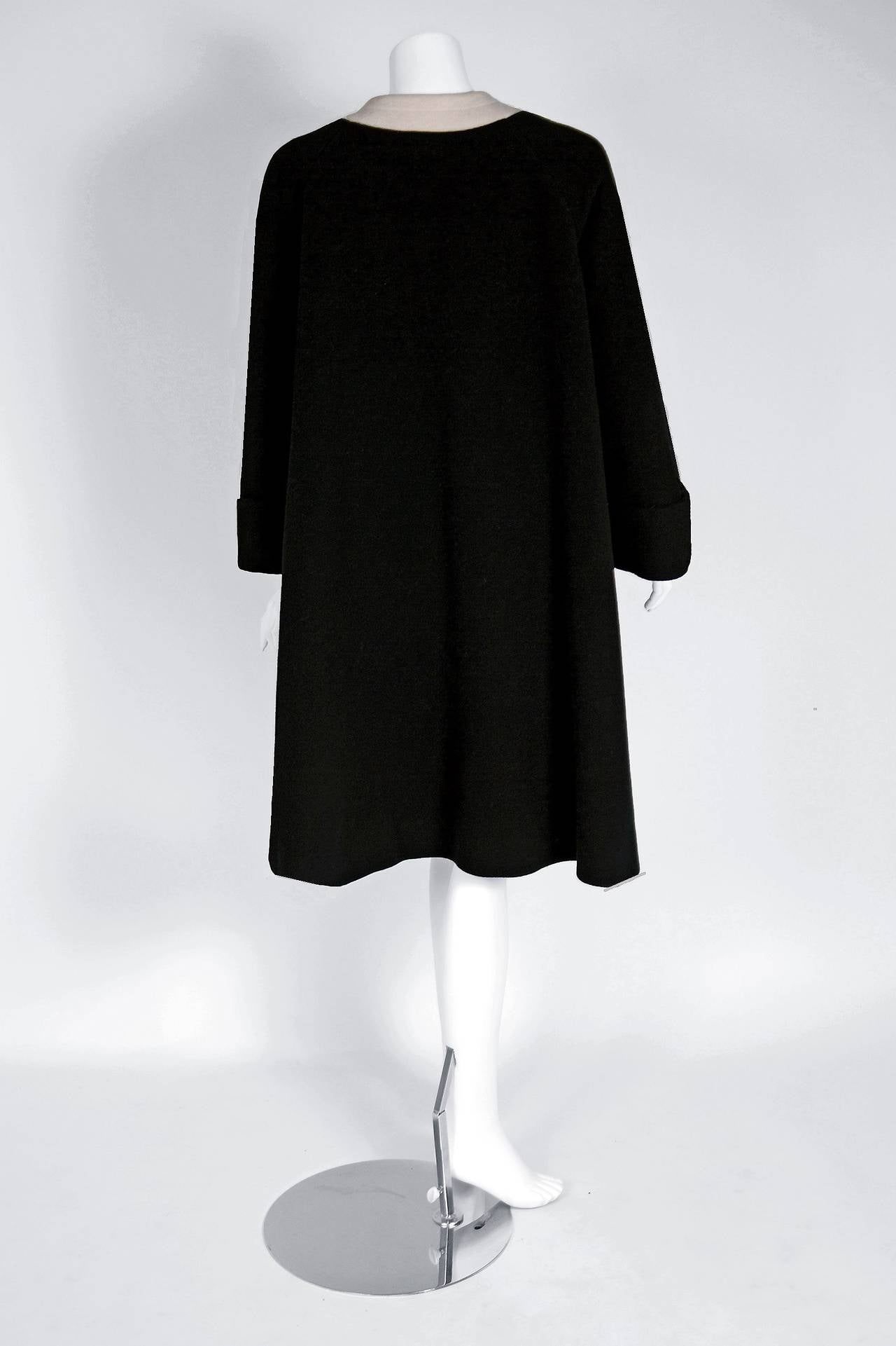 1960's Pierre Cardin Black & Ivory Block-Color Wool Mod Space-Age Swing Coat In Excellent Condition In Beverly Hills, CA