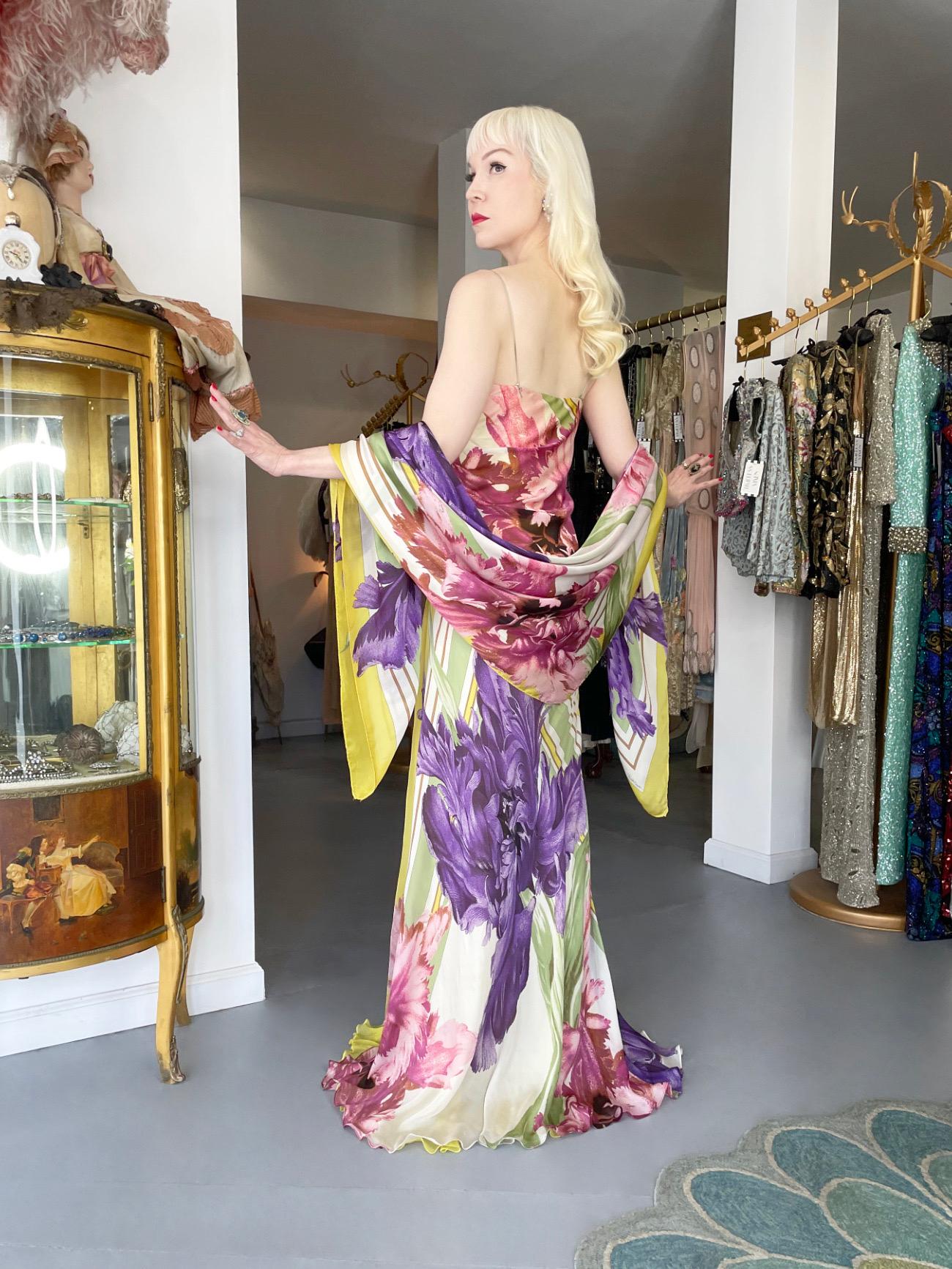 Women's Rare 2005 Roberto Cavalli Large-Scale Floral Silk Bustier High-Slit Gown & Shawl For Sale