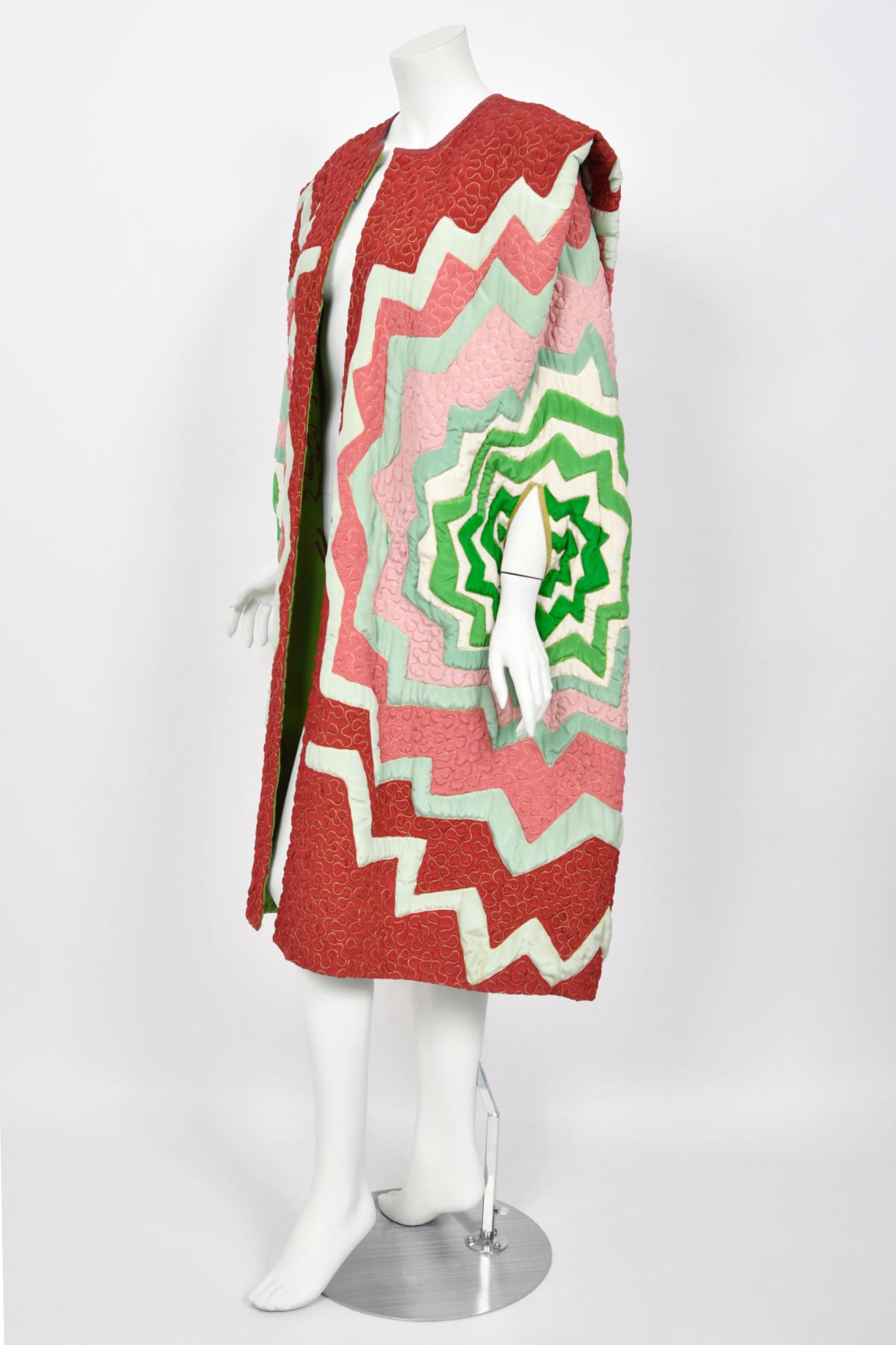 1980's Michaele Vollbracht Couture Iconic Metallic Embroidered Graphic Silk Cape For Sale 3