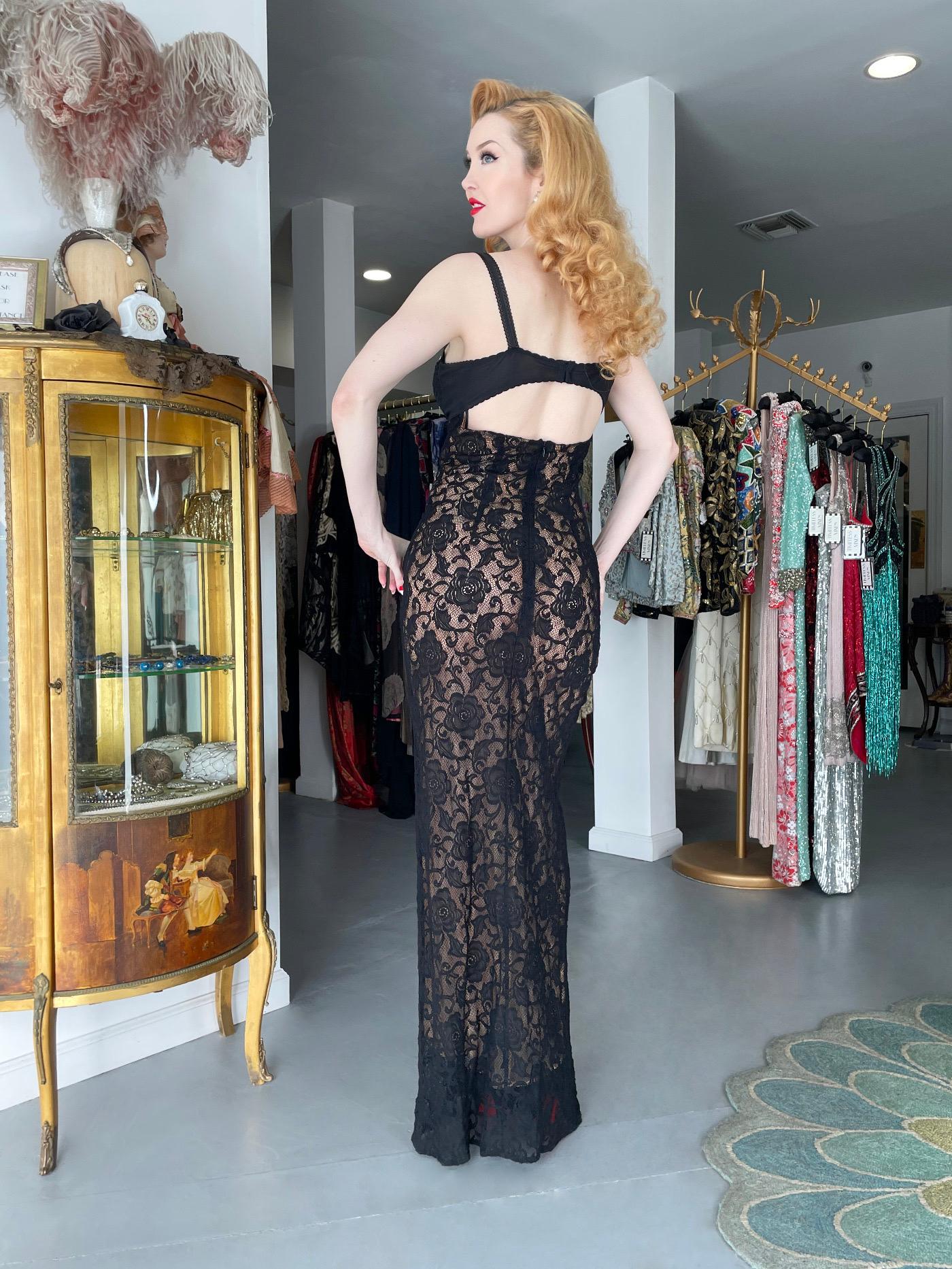 1997 Dolce & Gabbana Sheer Black Stretch Lace Built-In Bra Hourglass Slip Gown 13