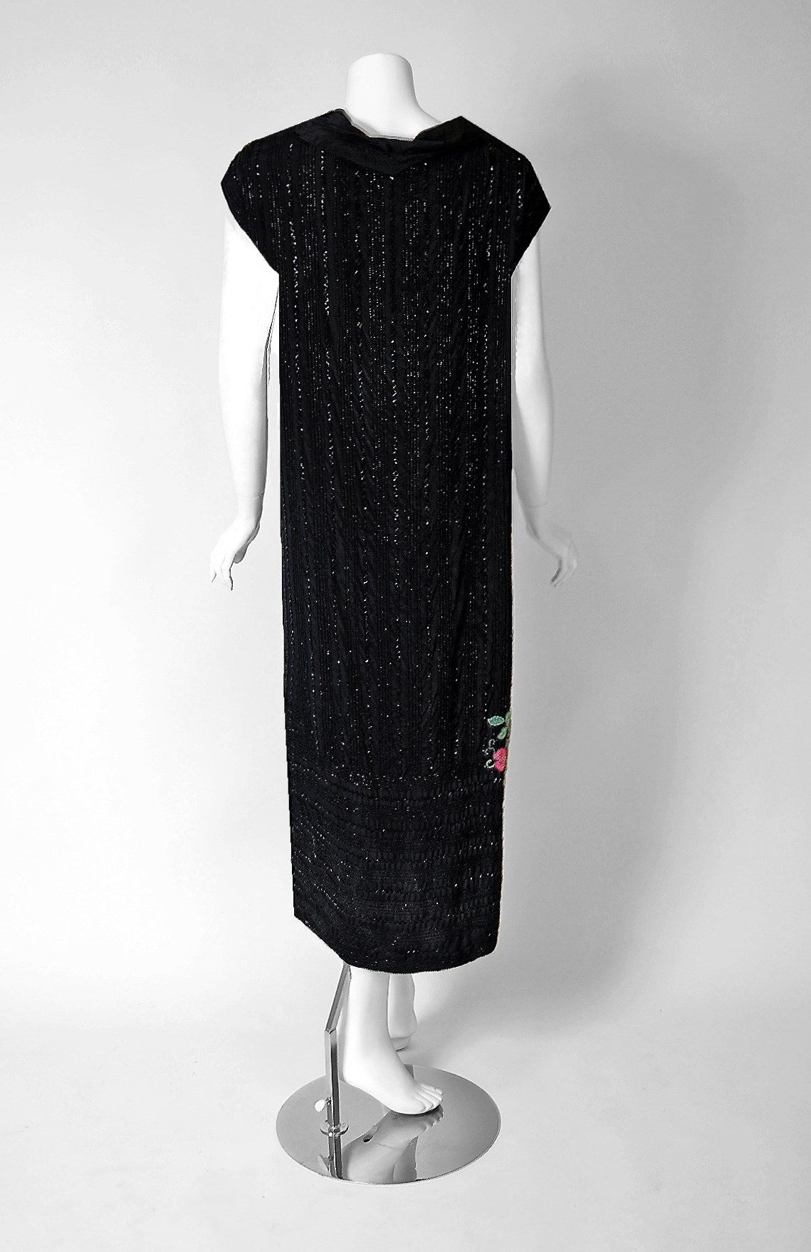 Women's 1920's French Couture Beaded Floral Black Silk Tie-Collar Deco Flapper Dress
